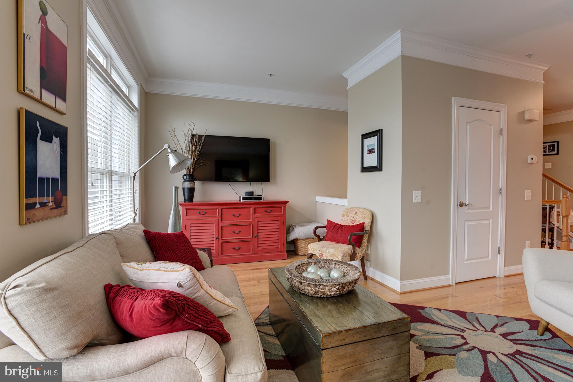 MCHENRY POINTE - Residential