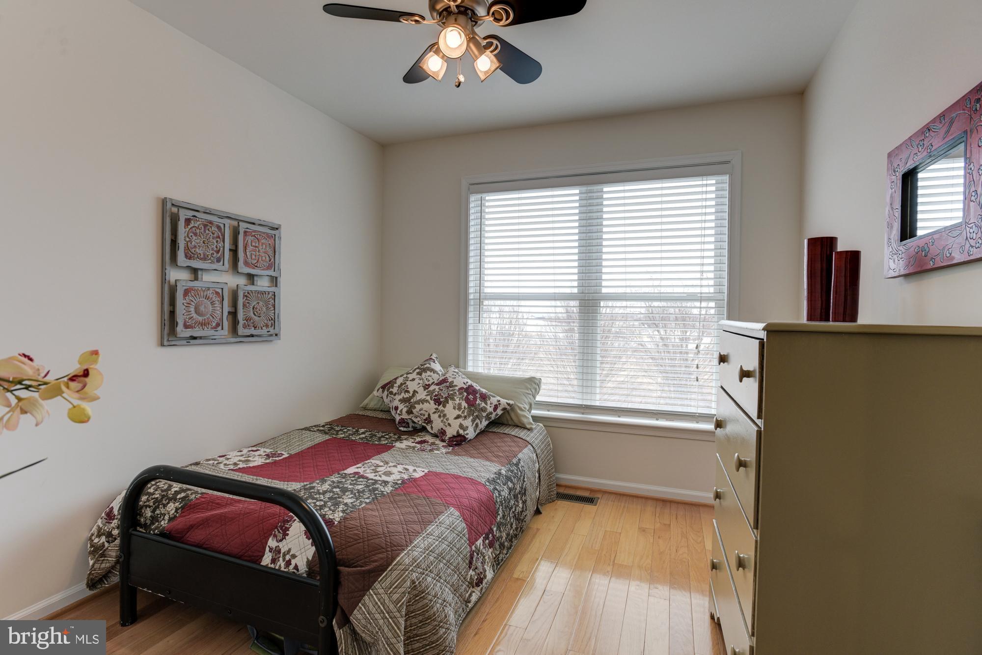 MCHENRY POINTE - Residential