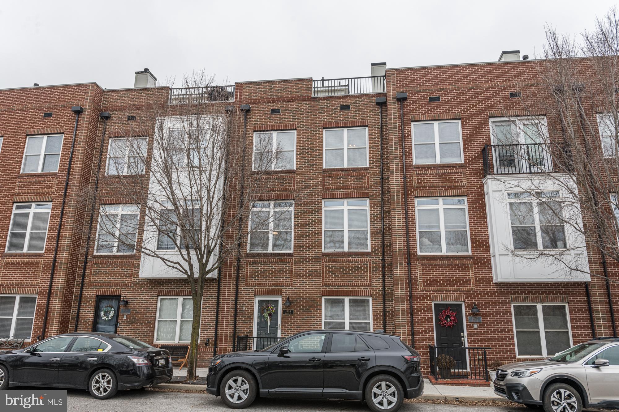 MCHENRY POINTE - Residential