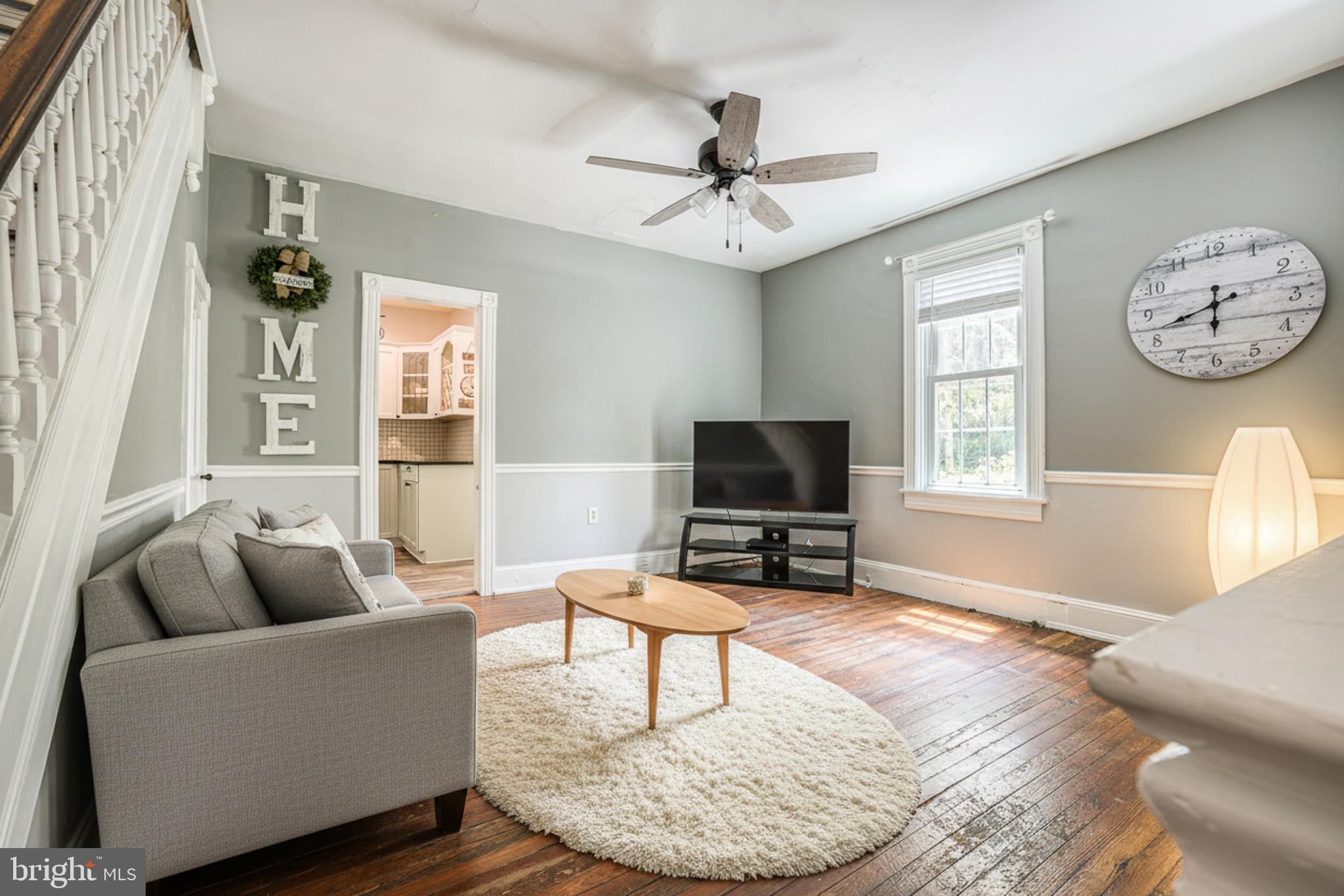 1750 NEW HOLLAND PIKE