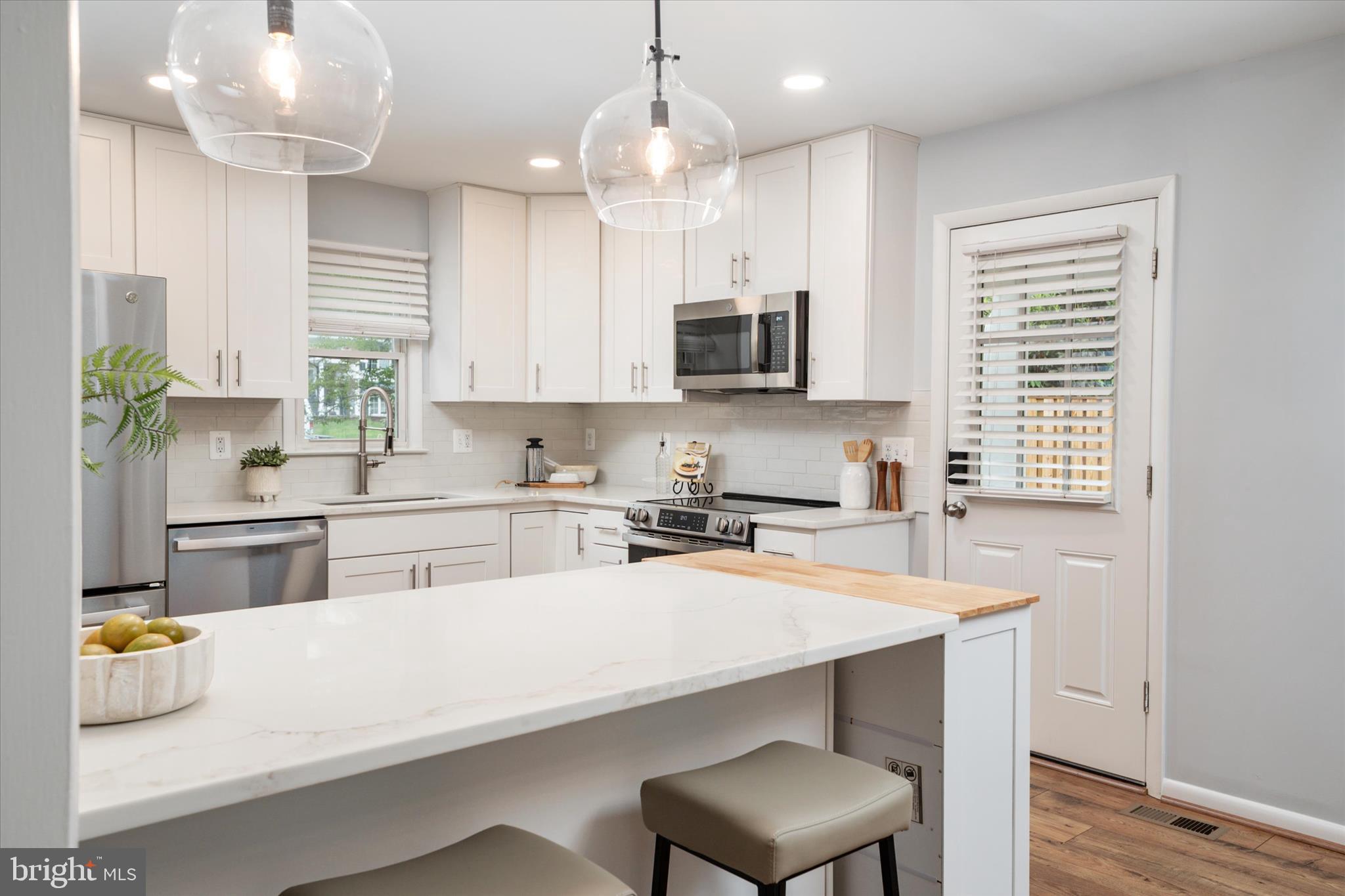 HILLSMERE ESTATES - Residential