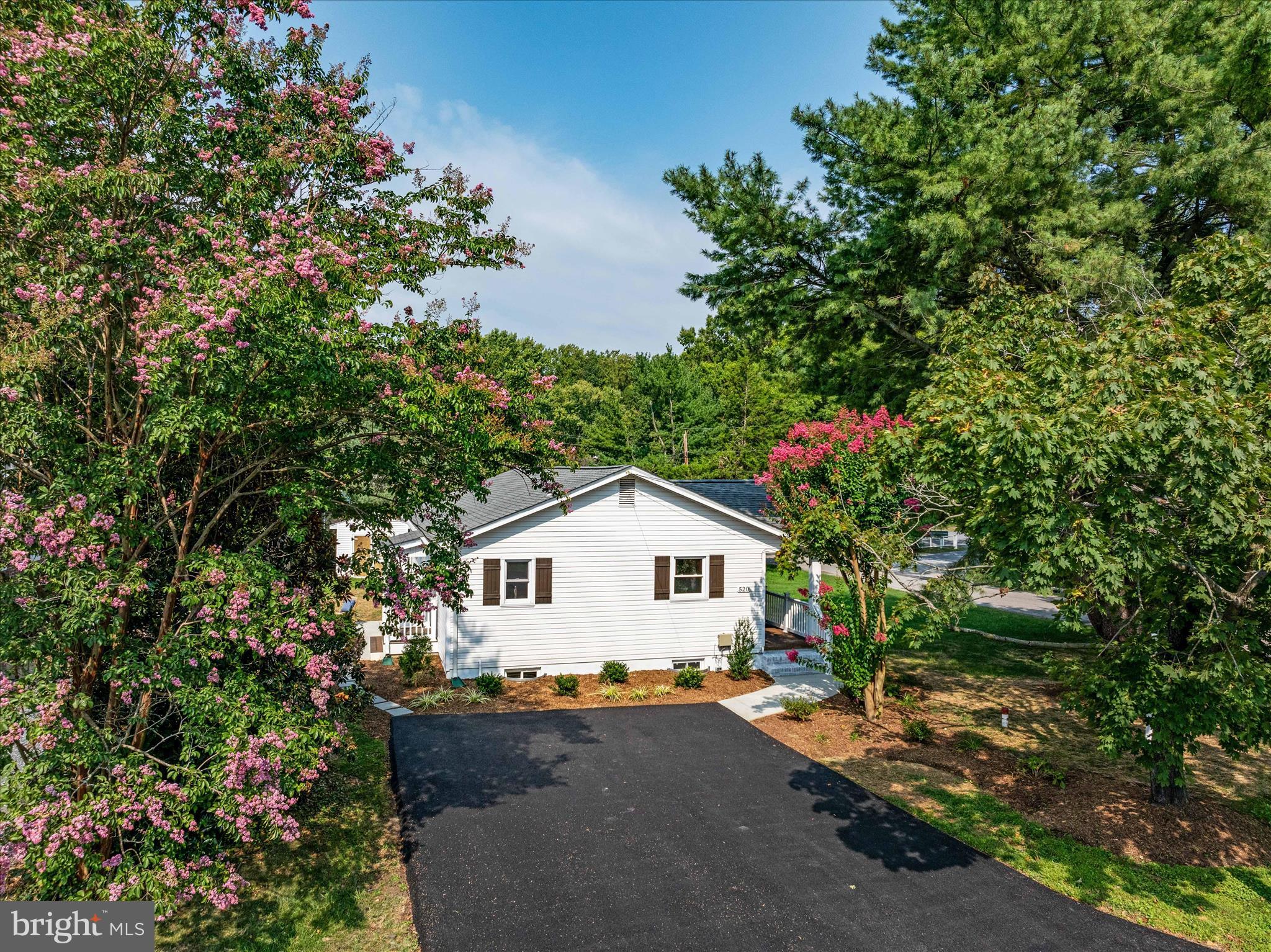 HILLSMERE ESTATES - Residential