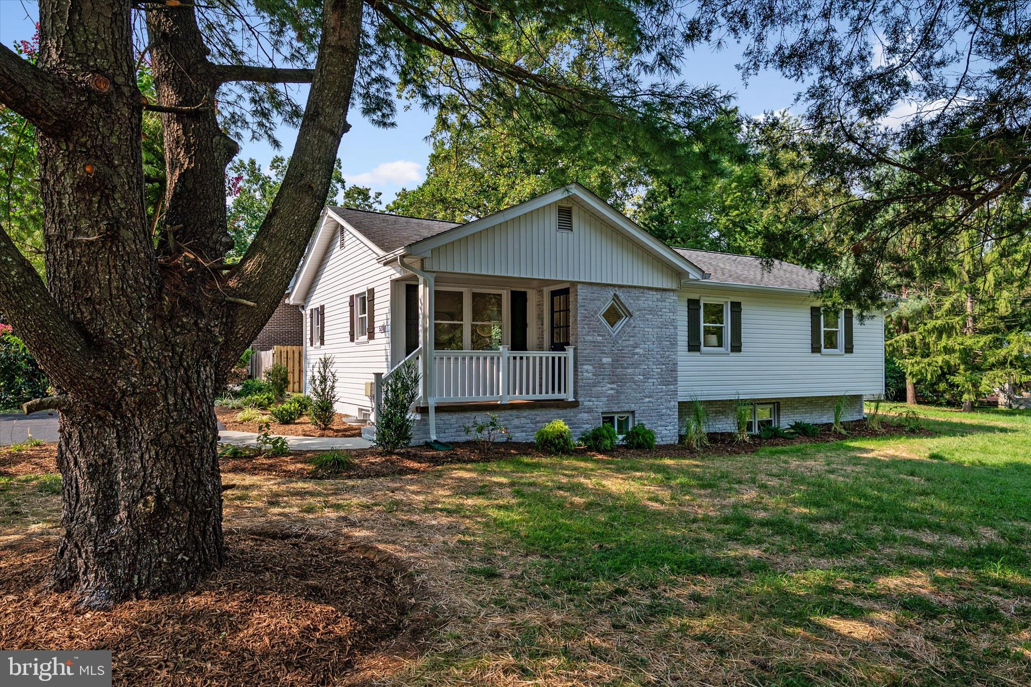 HILLSMERE ESTATES - Residential