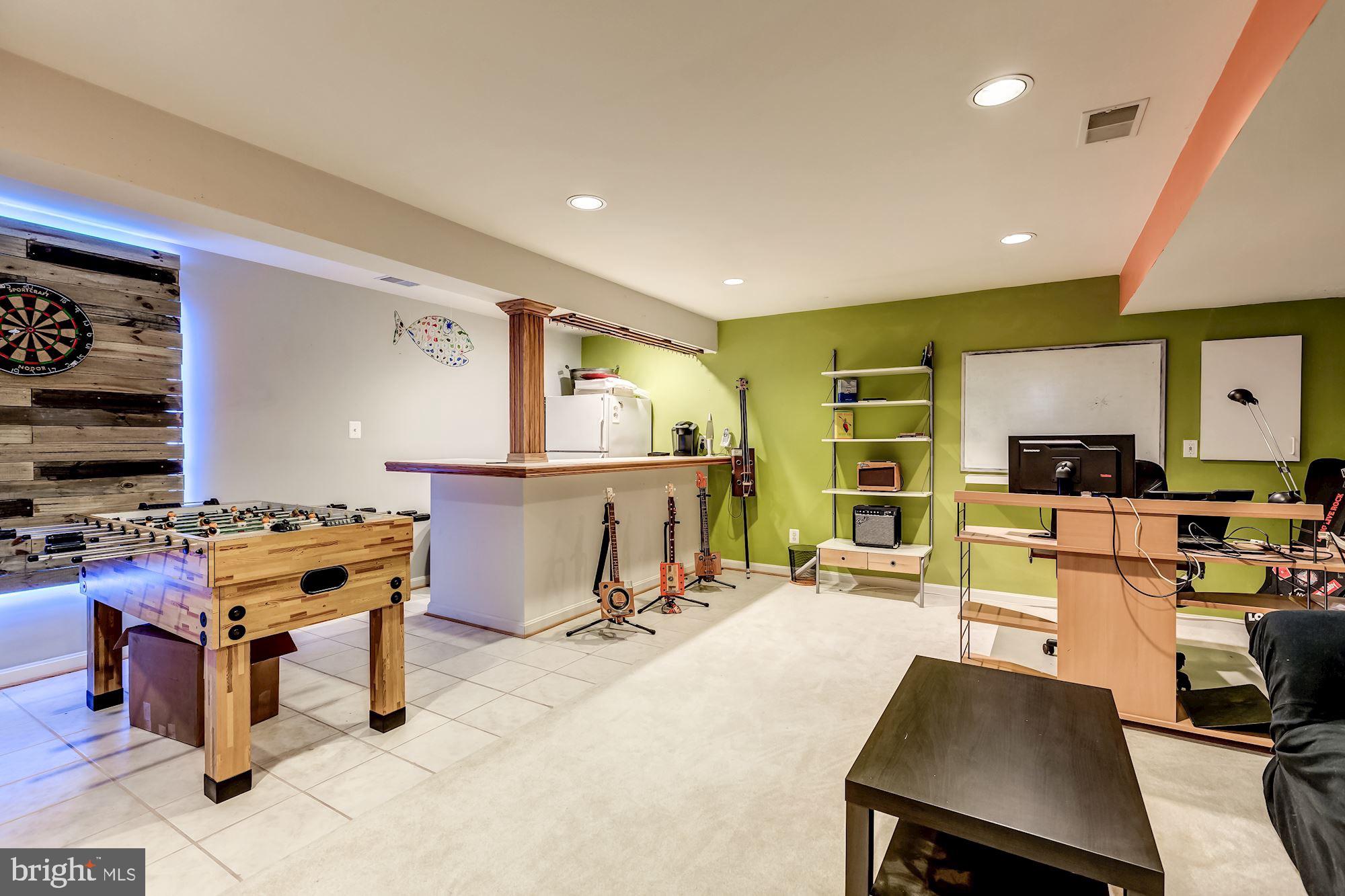 ASHBURN FARM - Residential