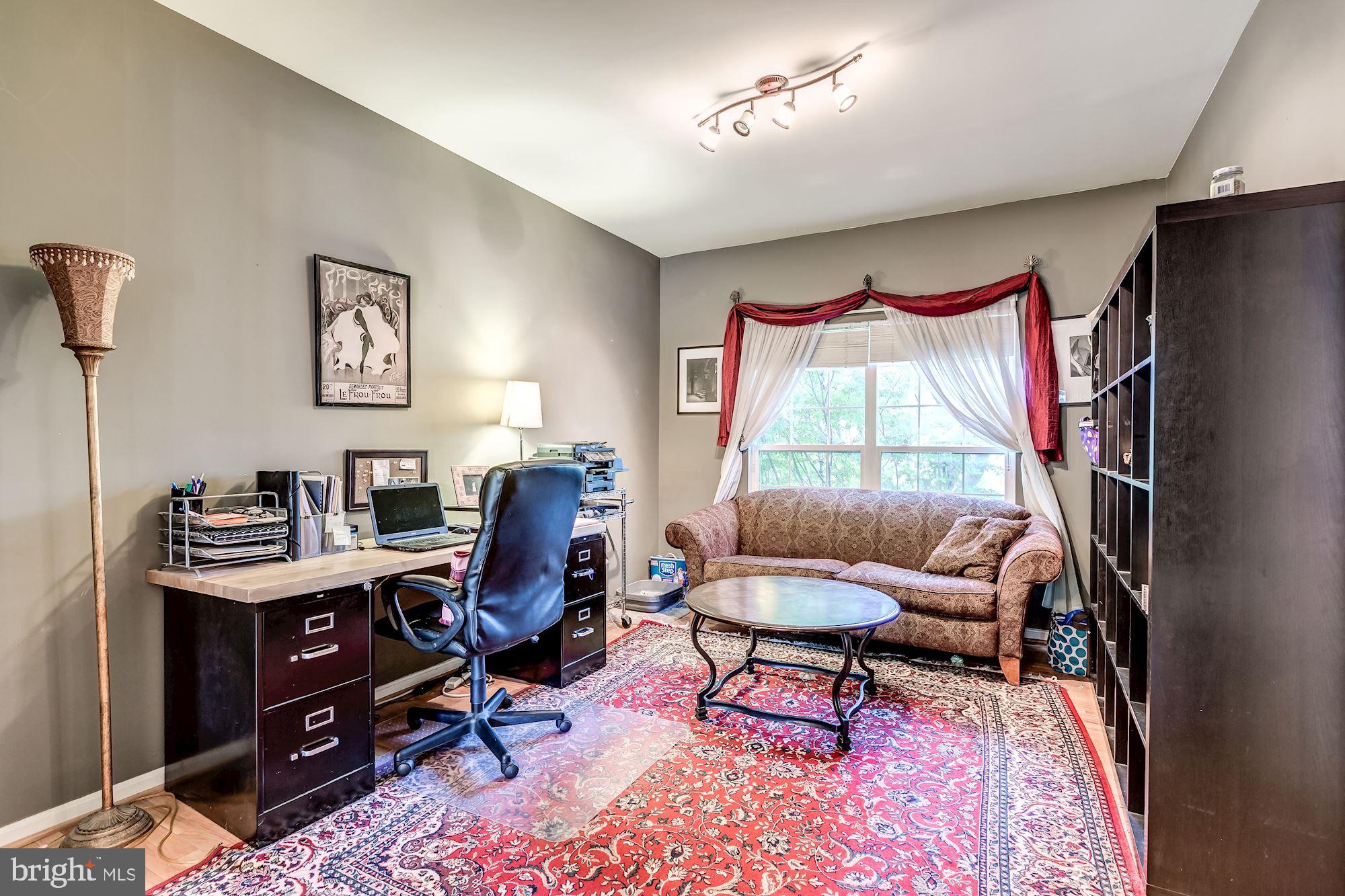 ASHBURN FARM - Residential