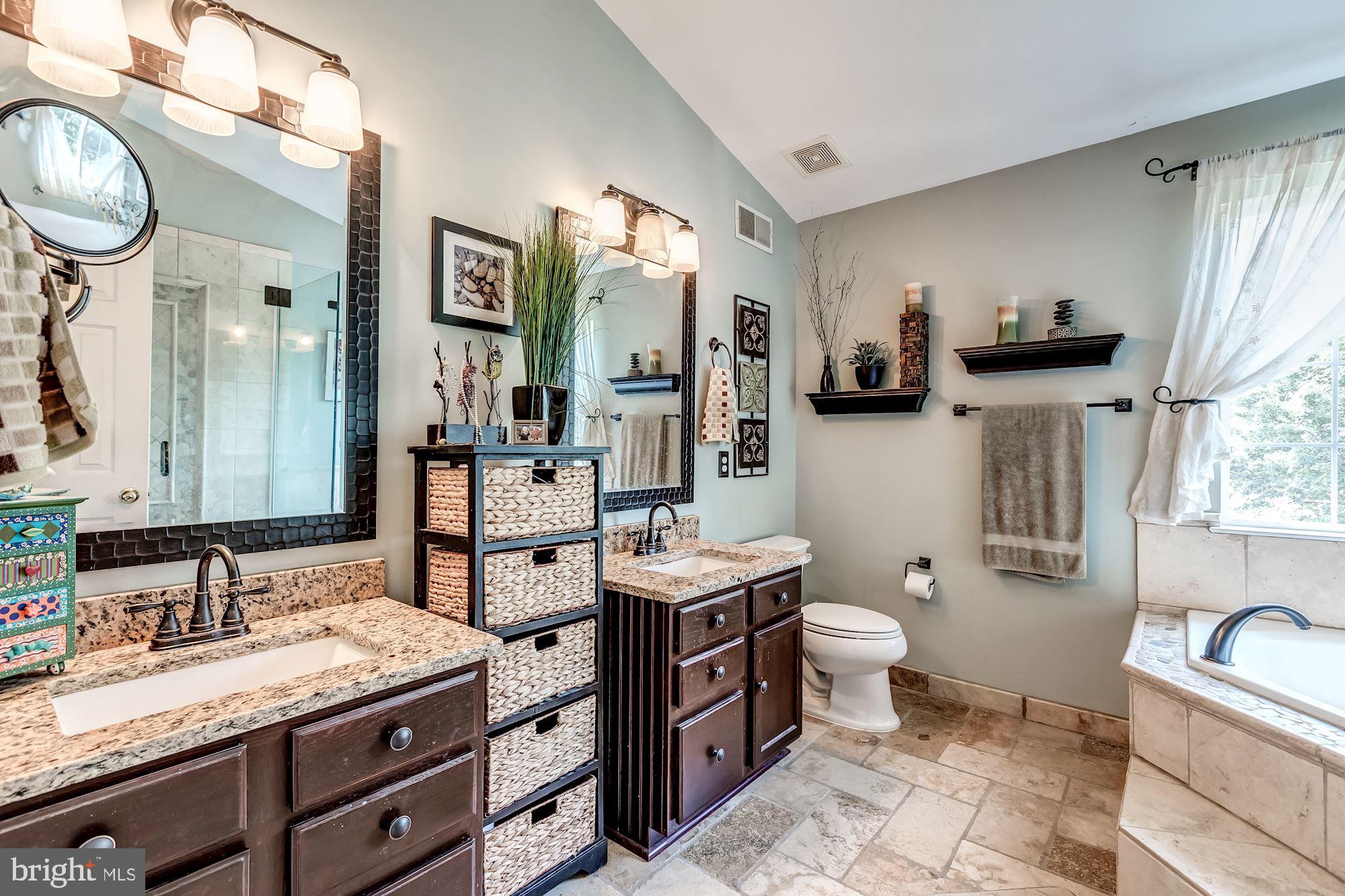 ASHBURN FARM - Residential