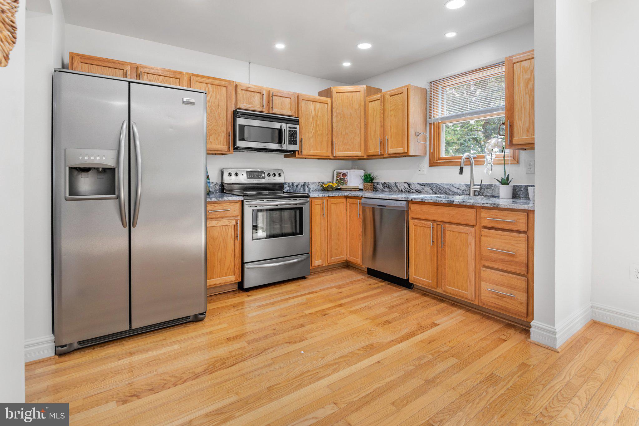1740 WOODTREE CIRCLE