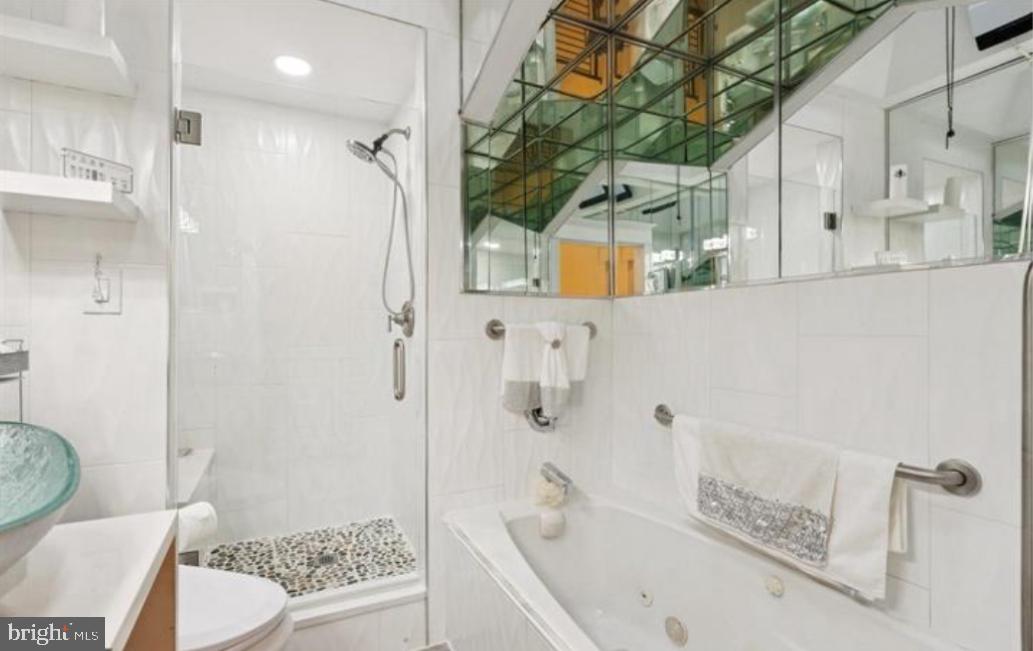 WEST OAK LANE - Residential