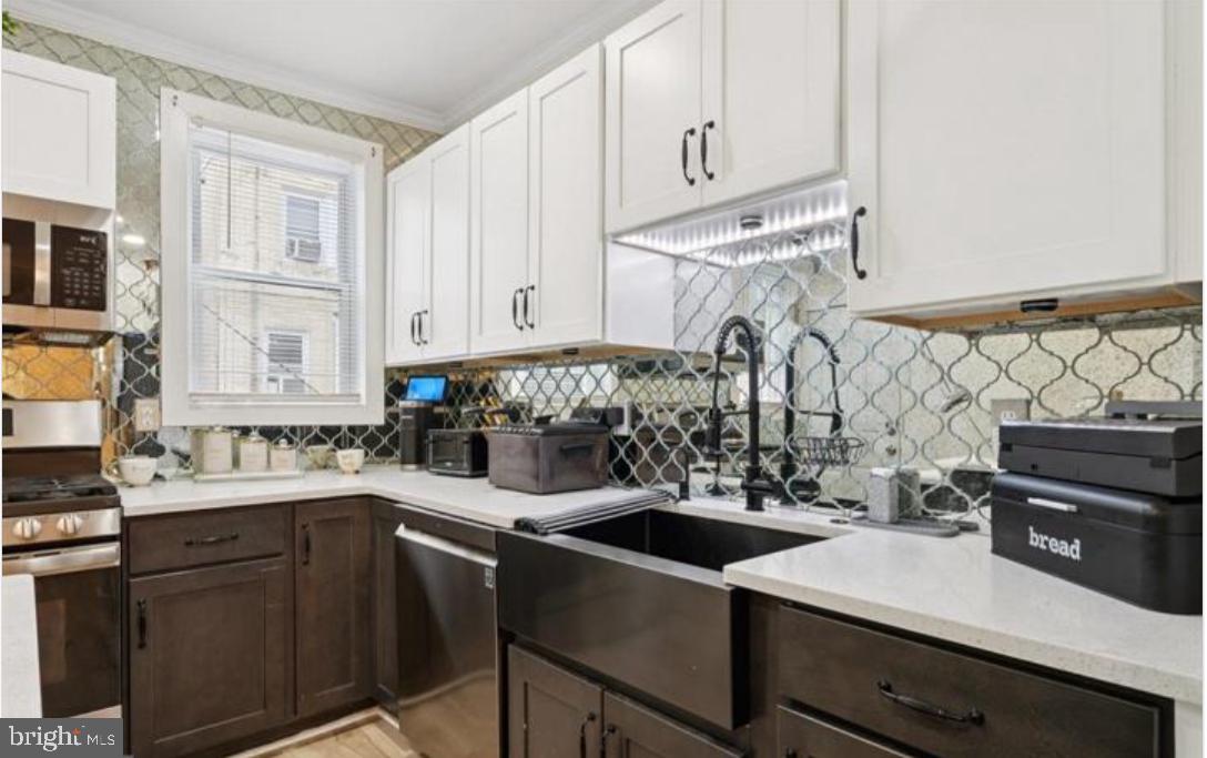 WEST OAK LANE - Residential