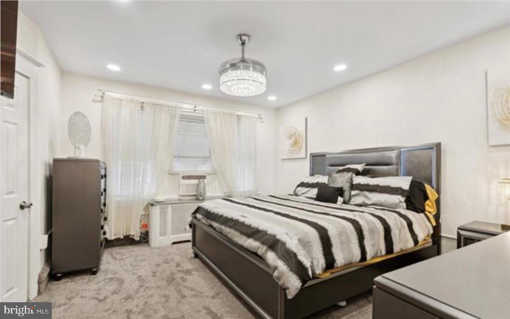 WEST OAK LANE - Residential