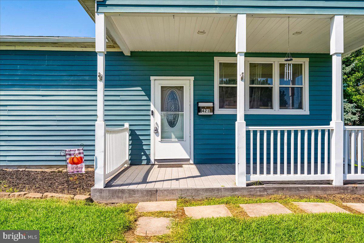 421 RIDGE AVENUE