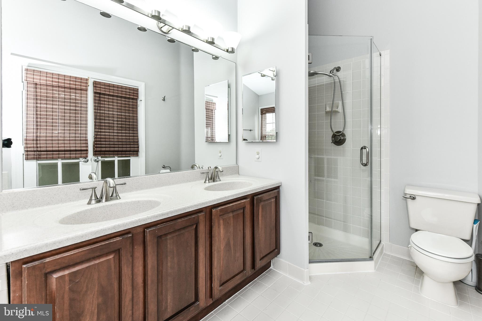 ASHLAWN RIDGE - Residential Lease