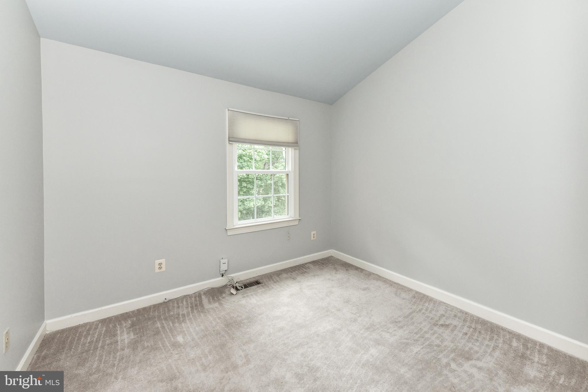 ASHLAWN RIDGE - Residential Lease