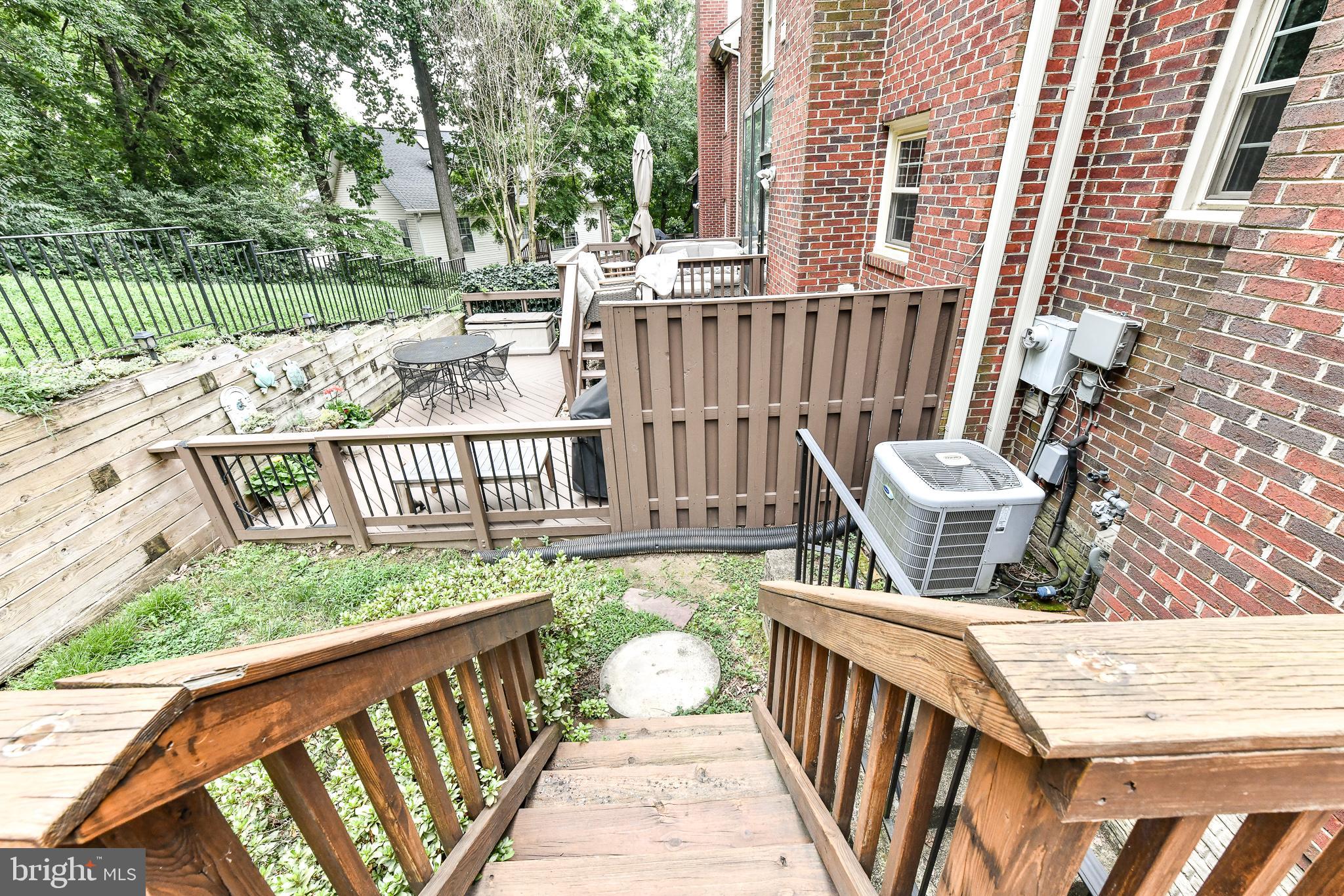 ASHLAWN RIDGE - Residential Lease