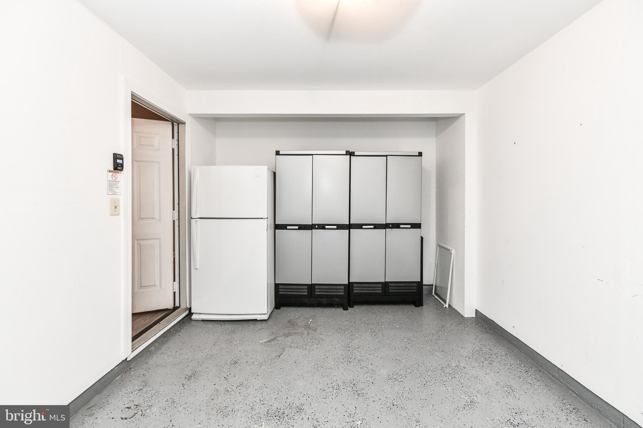 ASHLAWN RIDGE - Residential Lease