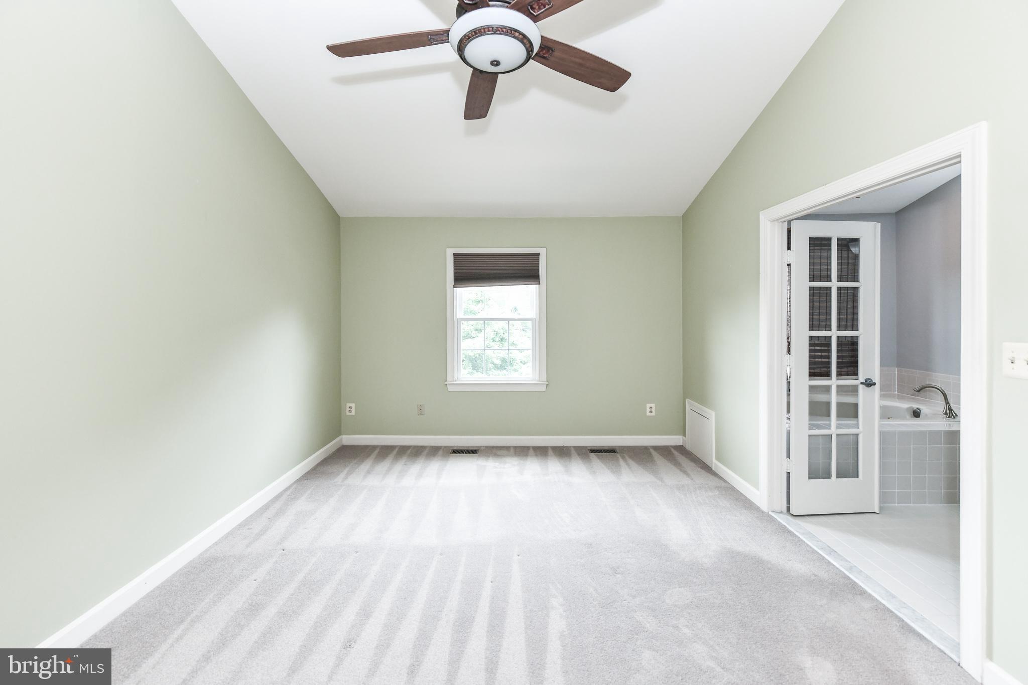 ASHLAWN RIDGE - Residential Lease