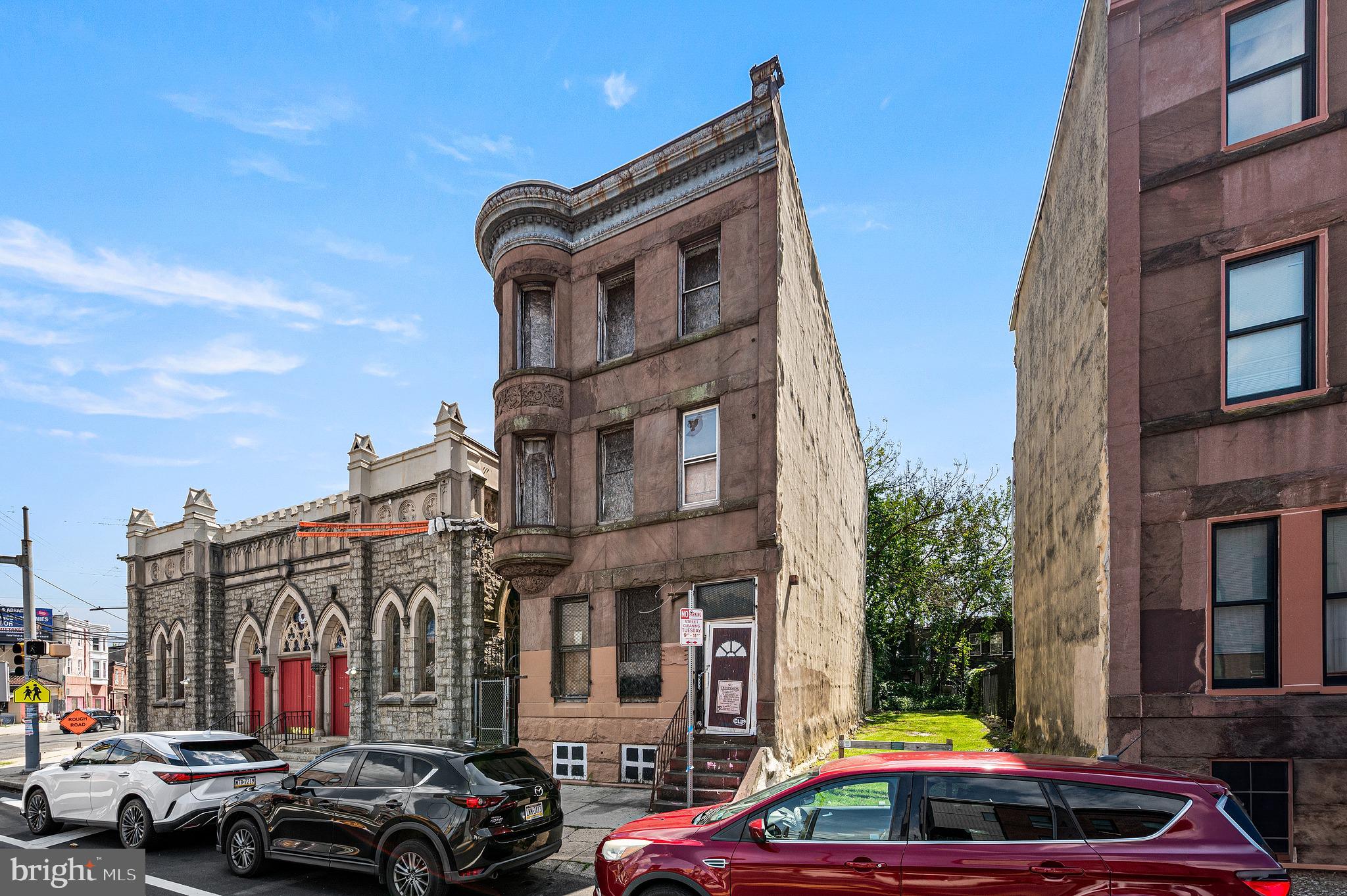 3008 W DIAMOND