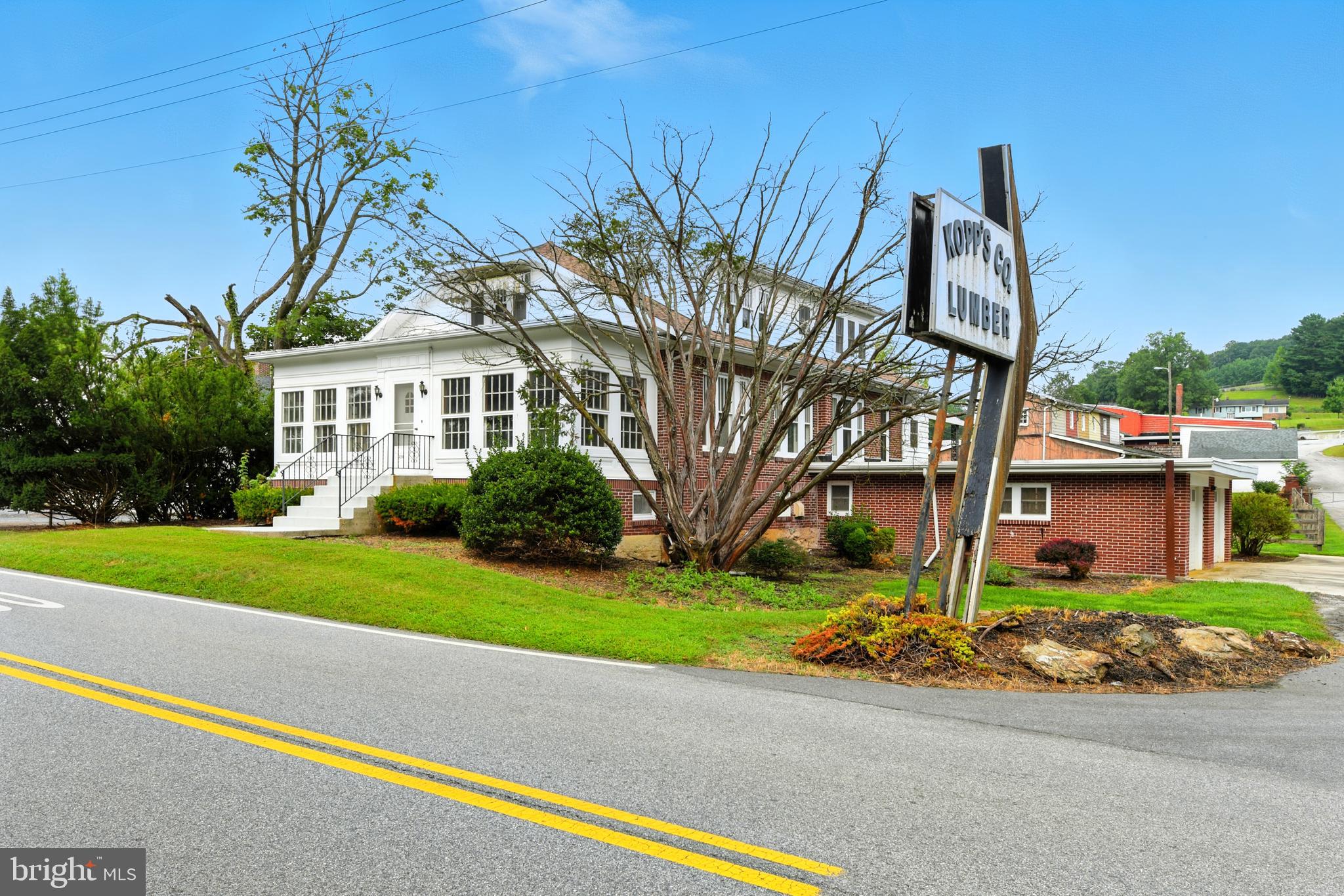 4200 MAIN STREET