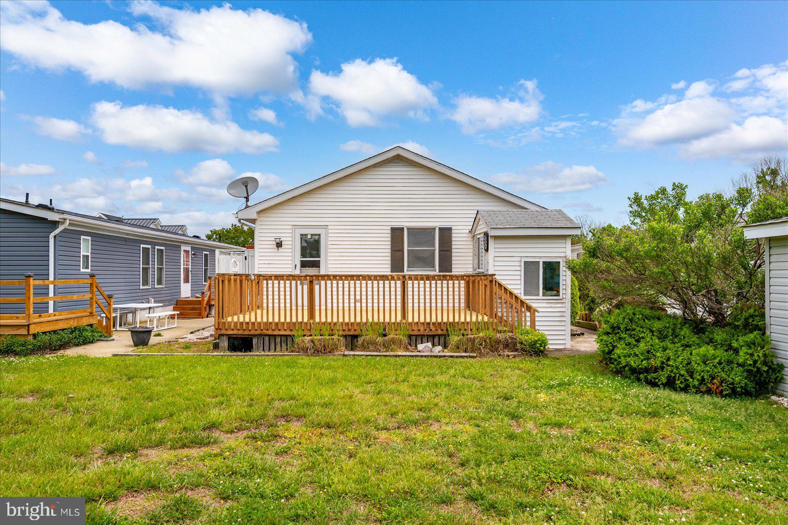 709 GULF STREAM DRIVE