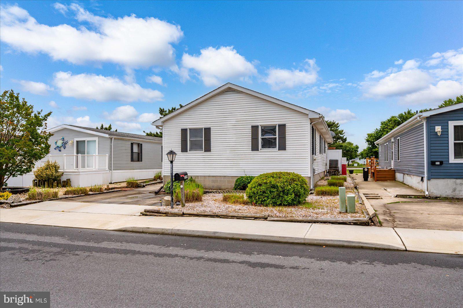 709 GULF STREAM DRIVE