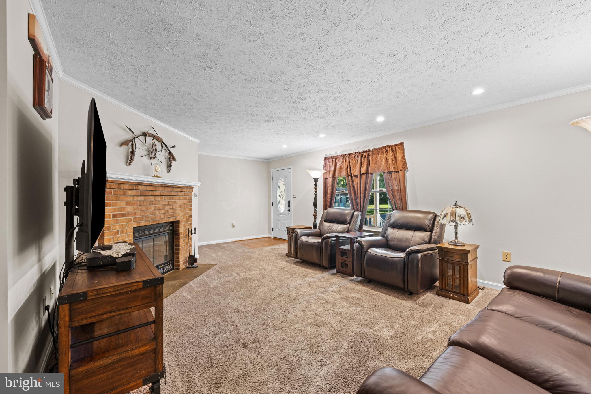 15950 CROWFOOT COURT