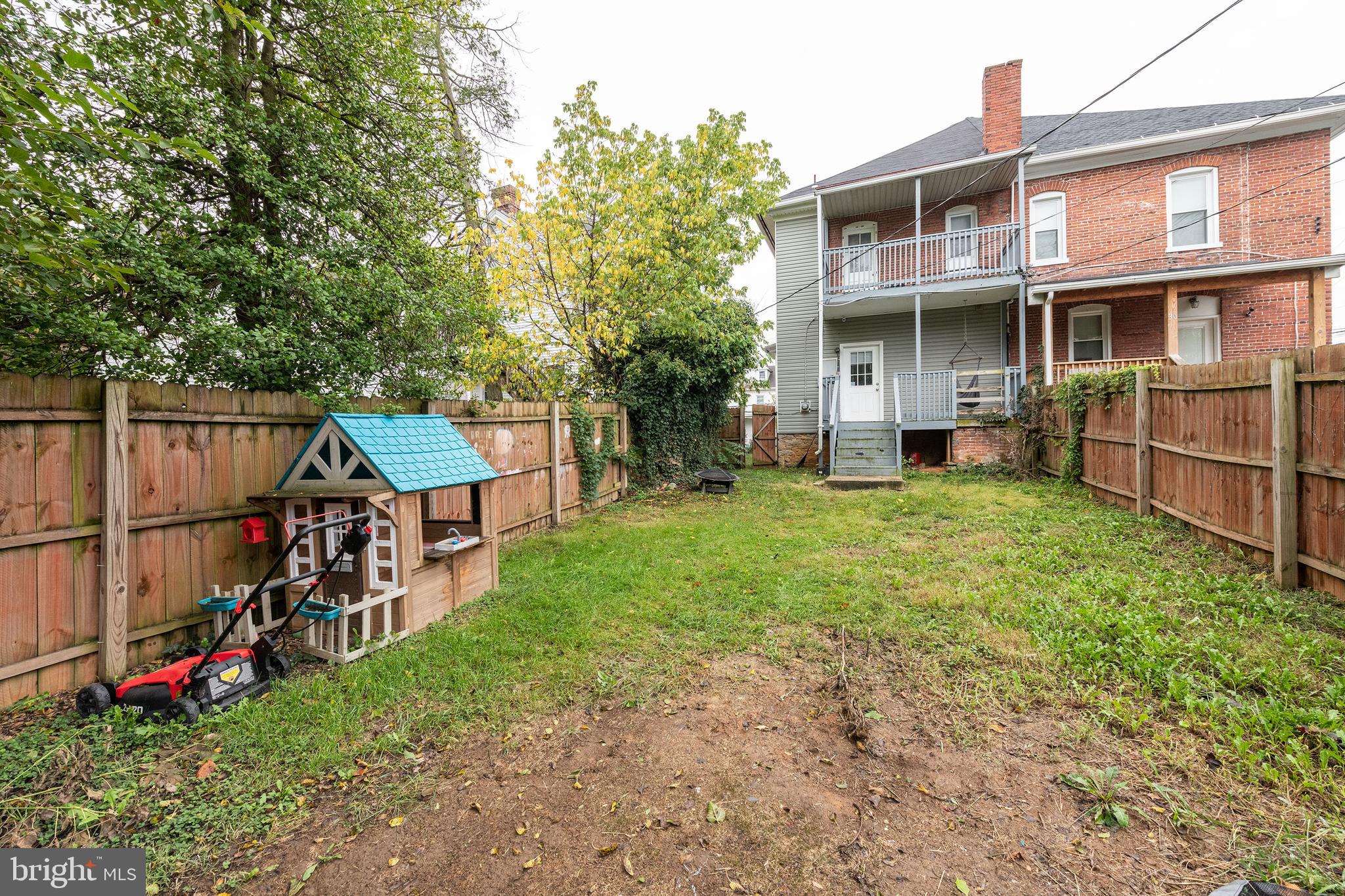 HAGERSTOWN - Residential