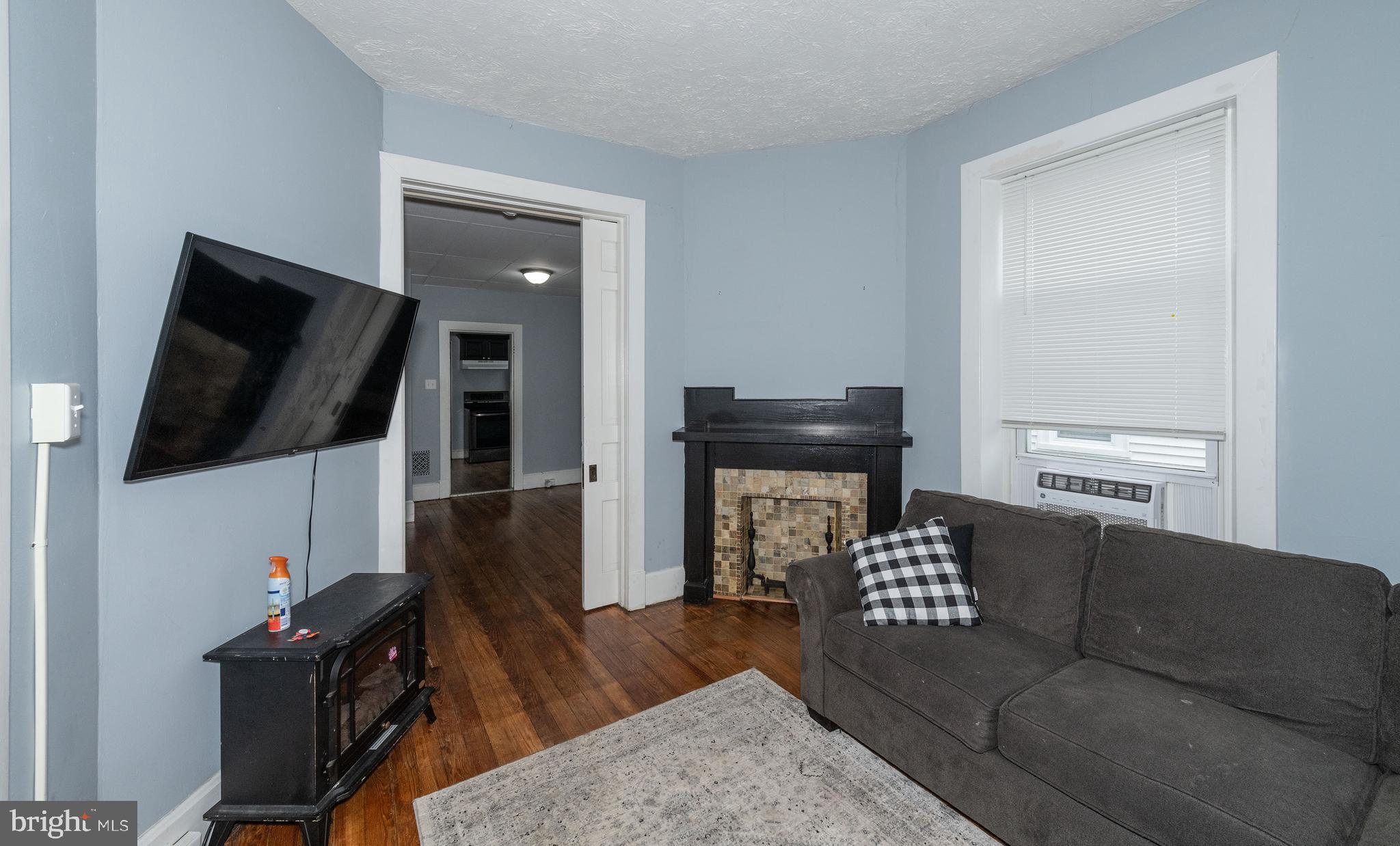 HAGERSTOWN - Residential