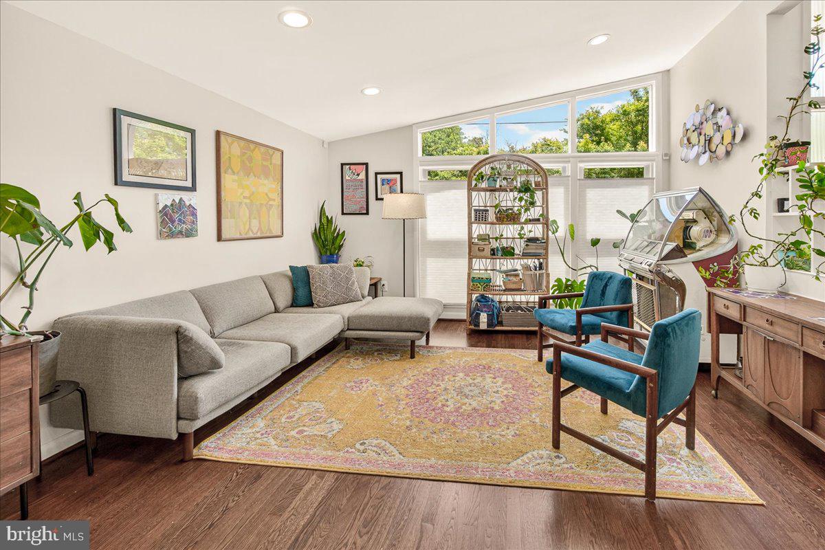 KEMP MILL ESTATES - Residential