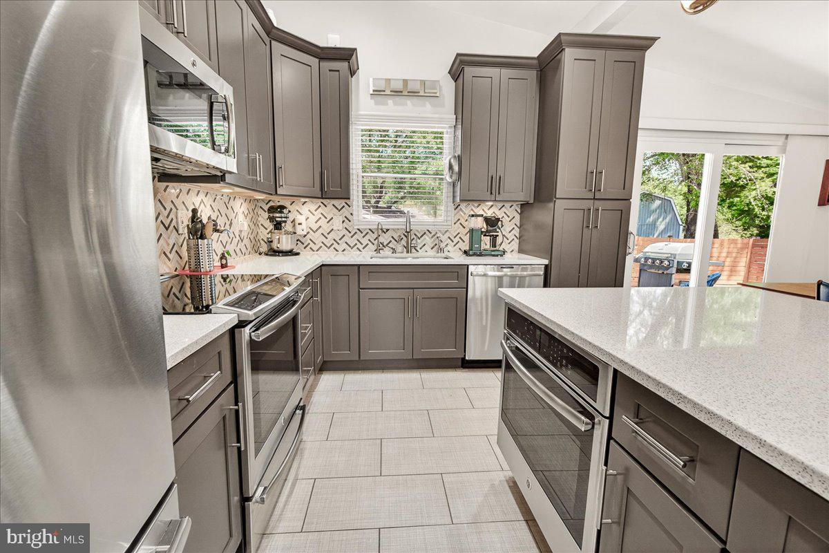 KEMP MILL ESTATES - Residential