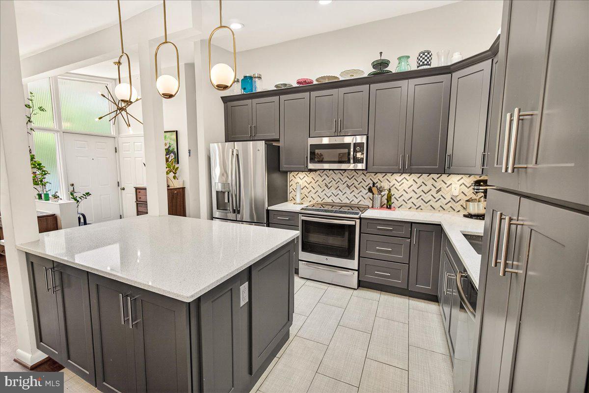 KEMP MILL ESTATES - Residential