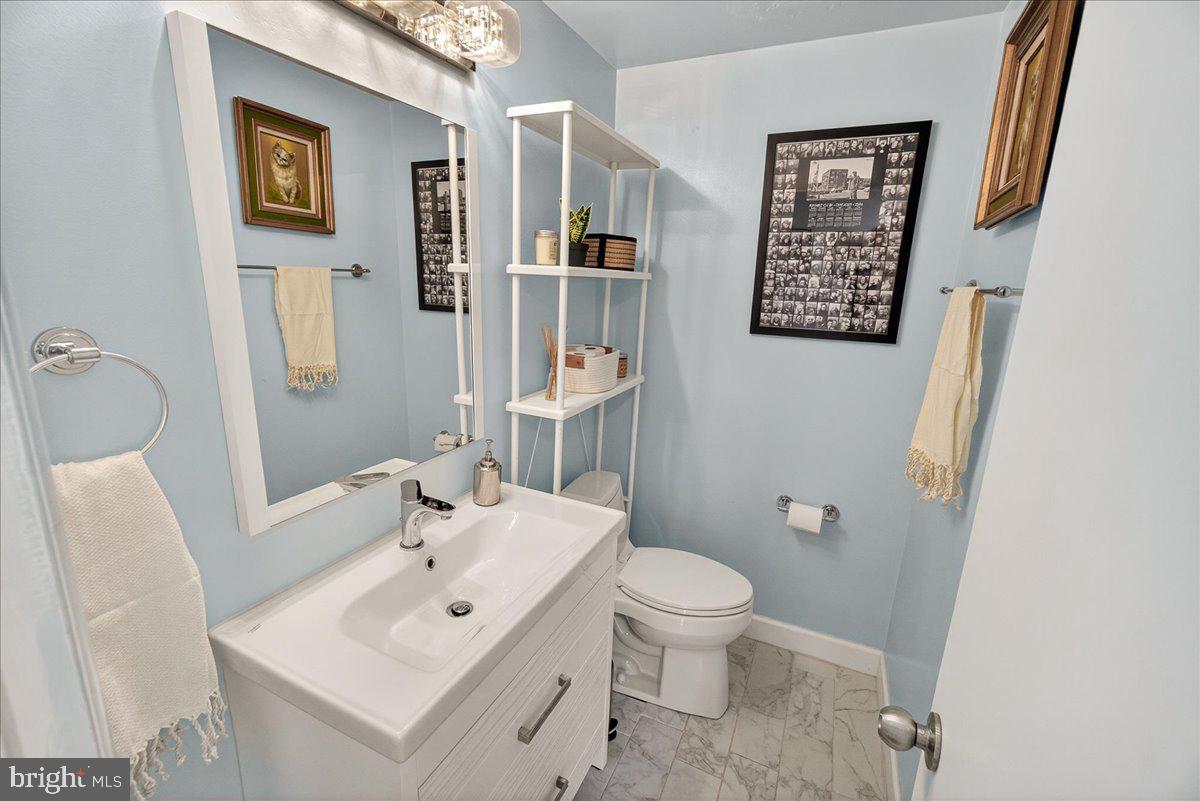 KEMP MILL ESTATES - Residential