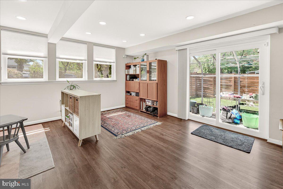 KEMP MILL ESTATES - Residential