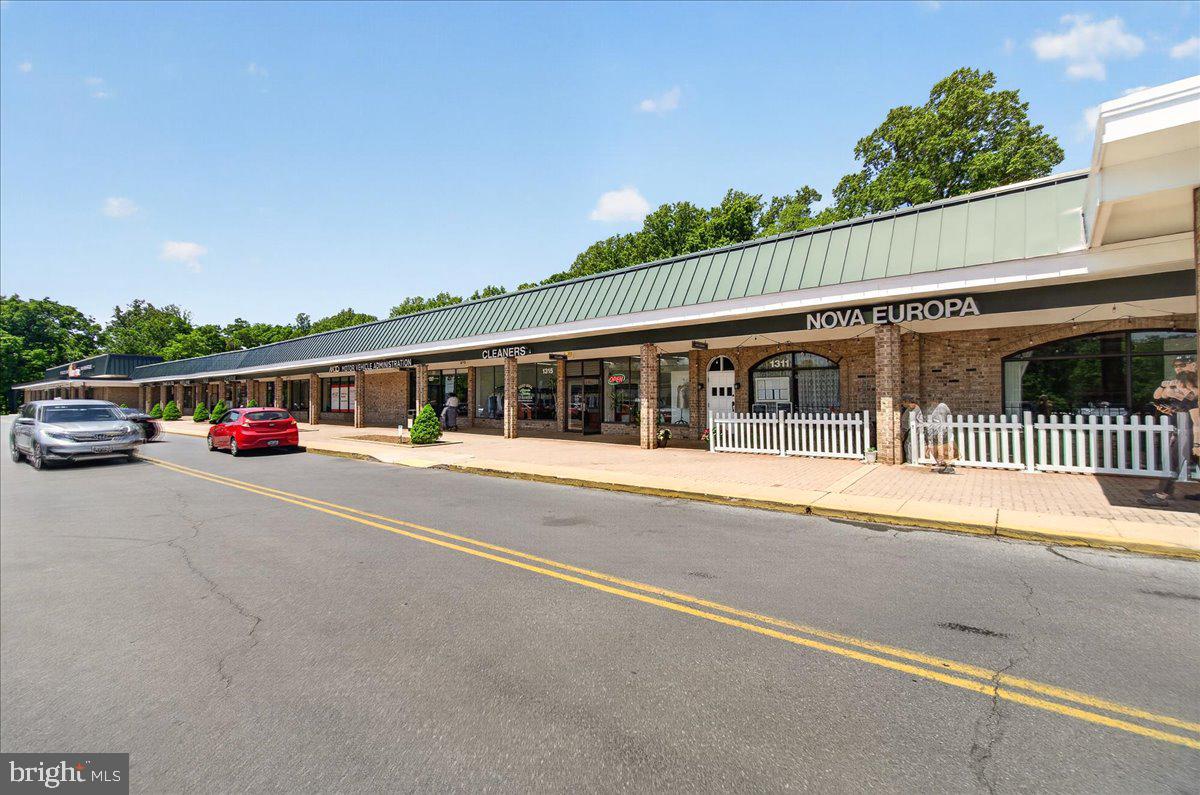 KEMP MILL ESTATES - Residential