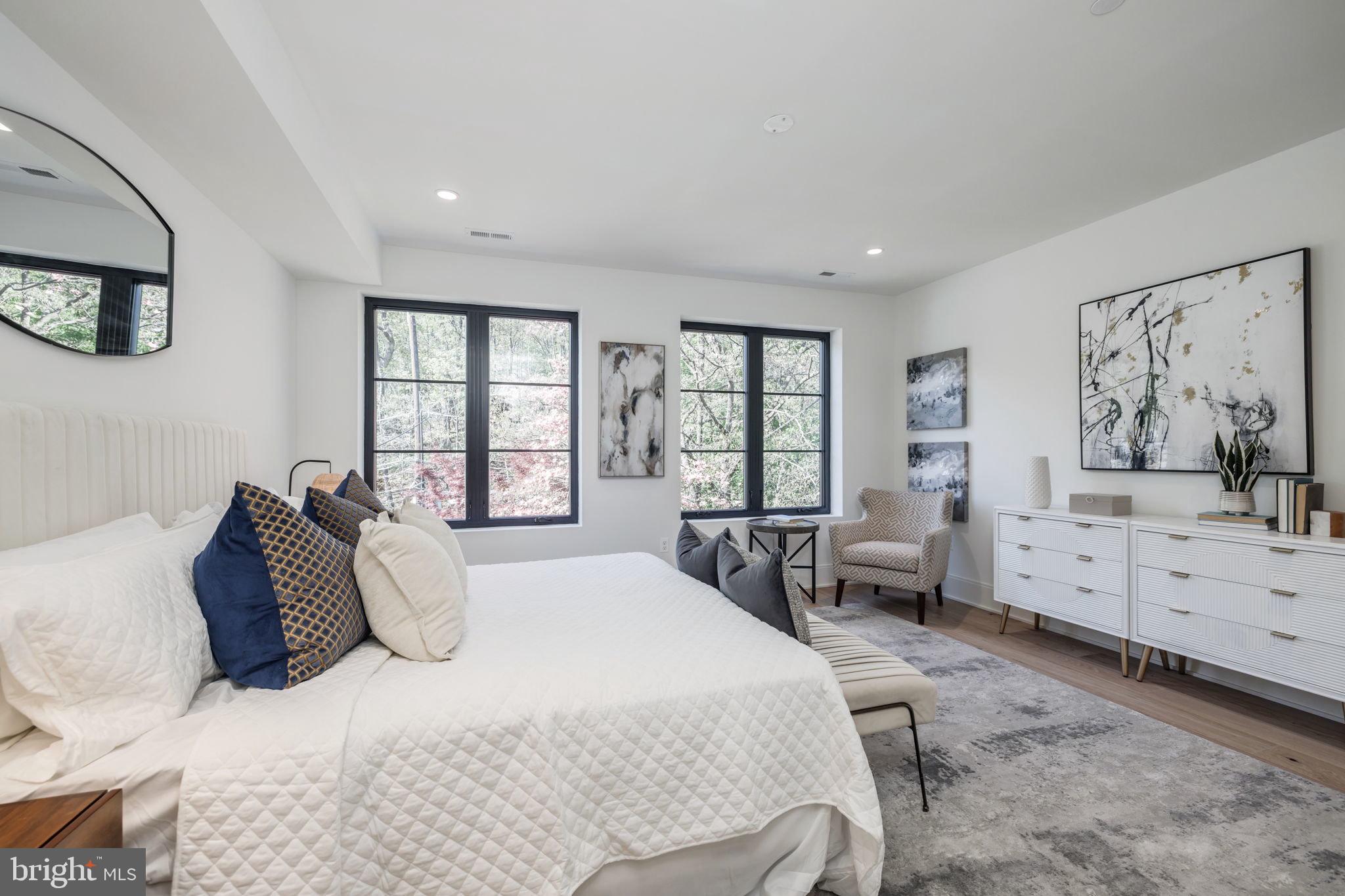 BURLEITH - Residential