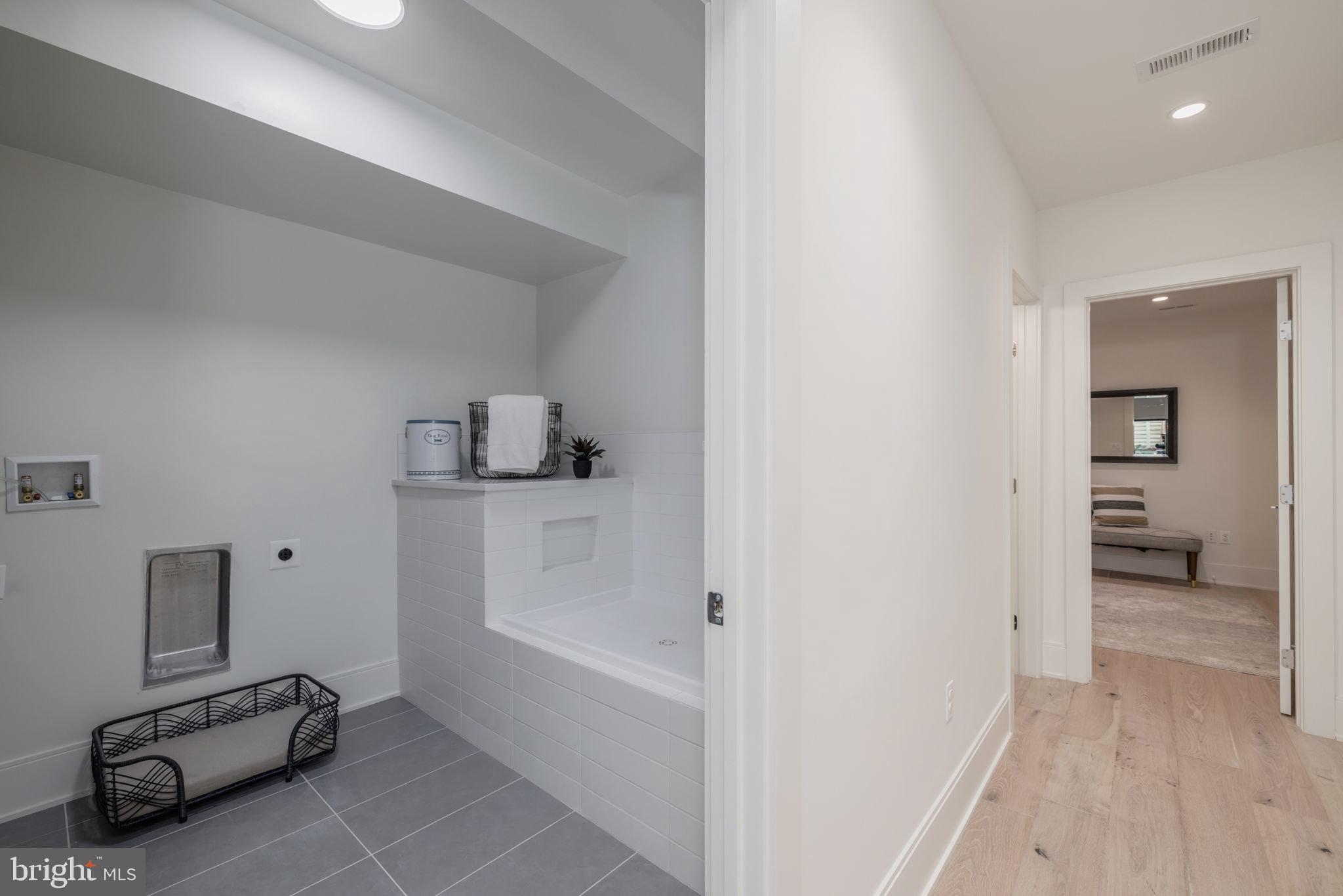 BURLEITH - Residential