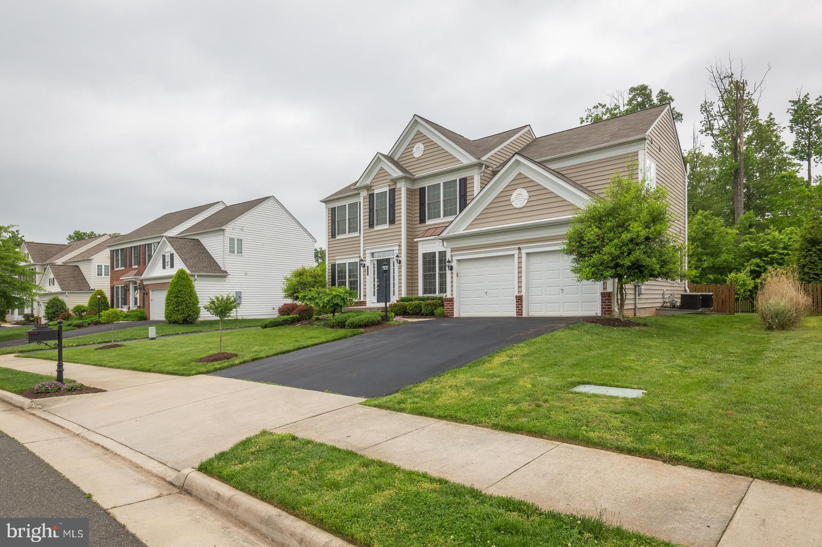 MAYFIELD TRACE - Residential