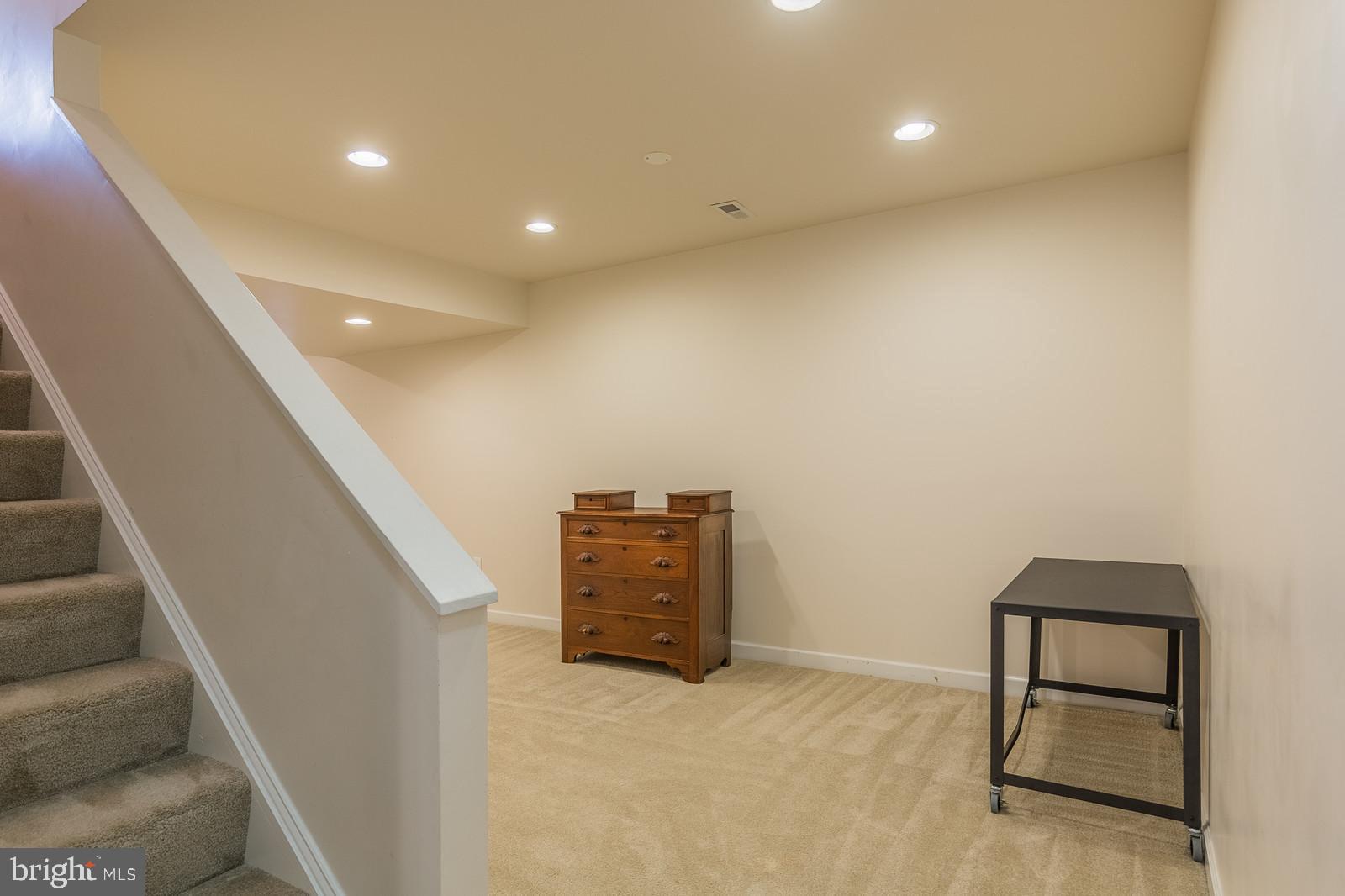 MAYFIELD TRACE - Residential