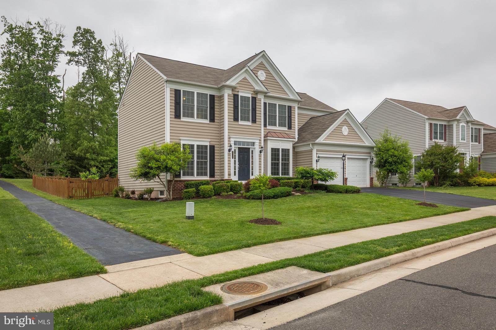 MAYFIELD TRACE - Residential