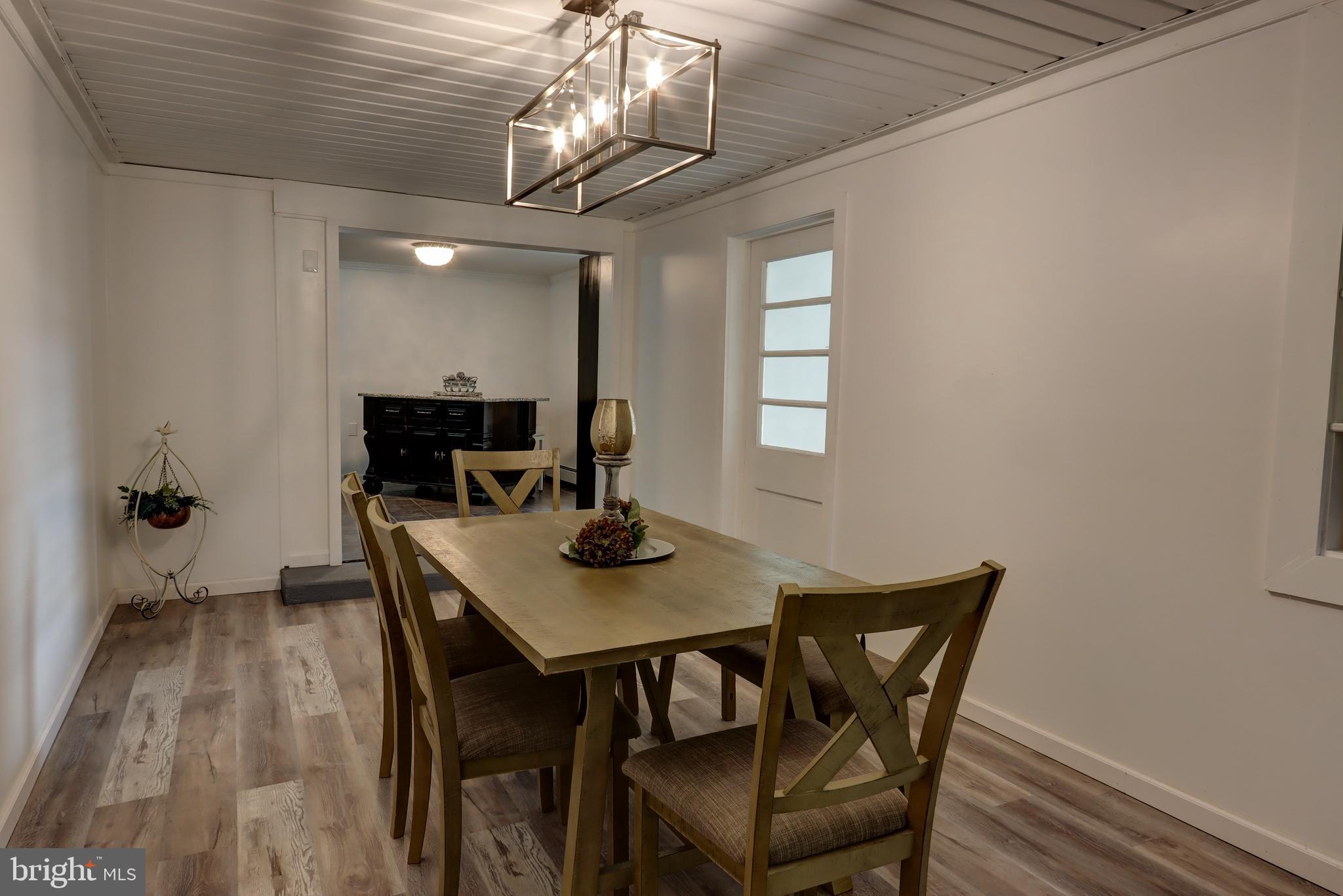 COLONIAL PARK - Residential