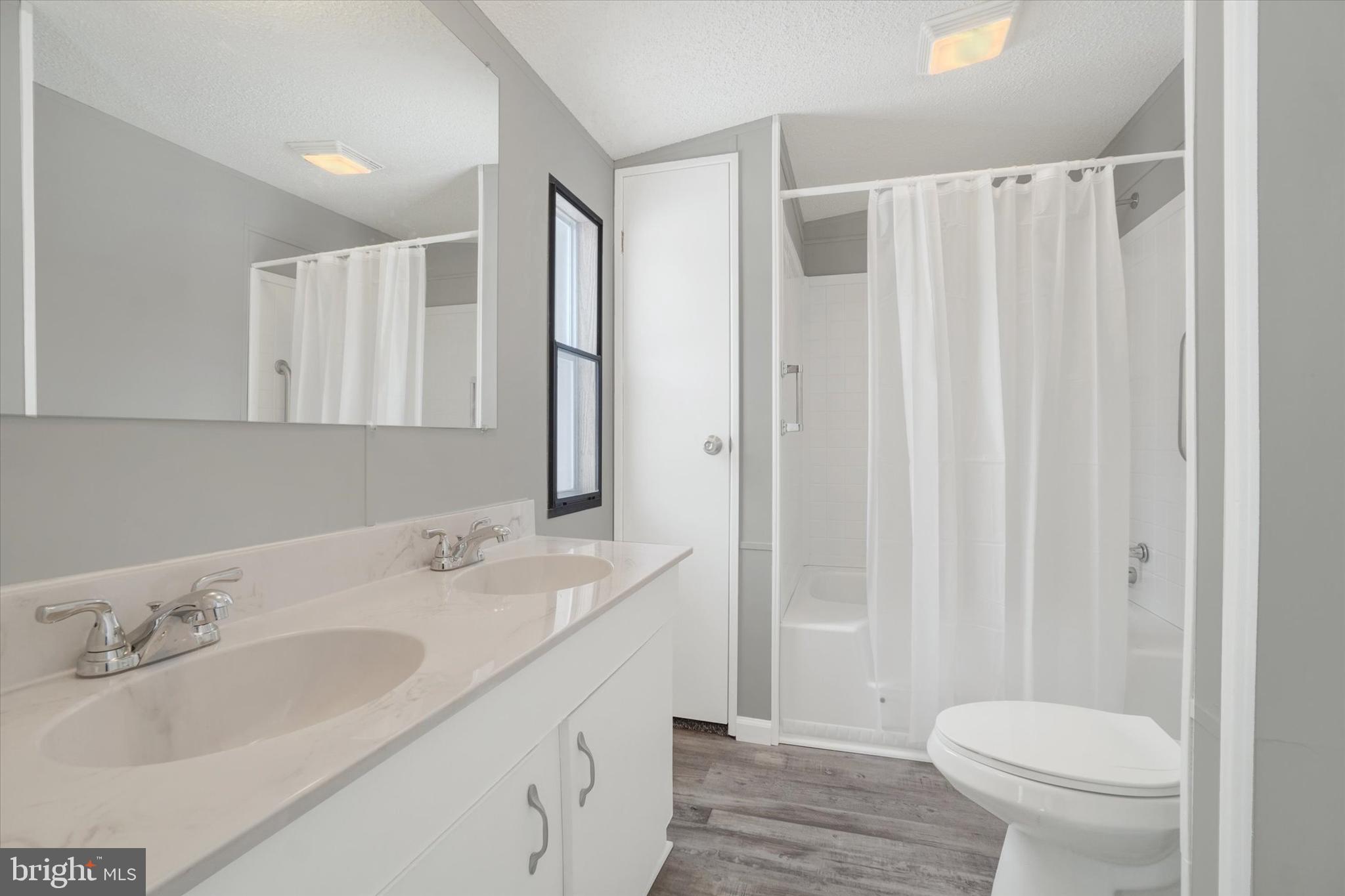 MILL CREEK ESTATES - Residential