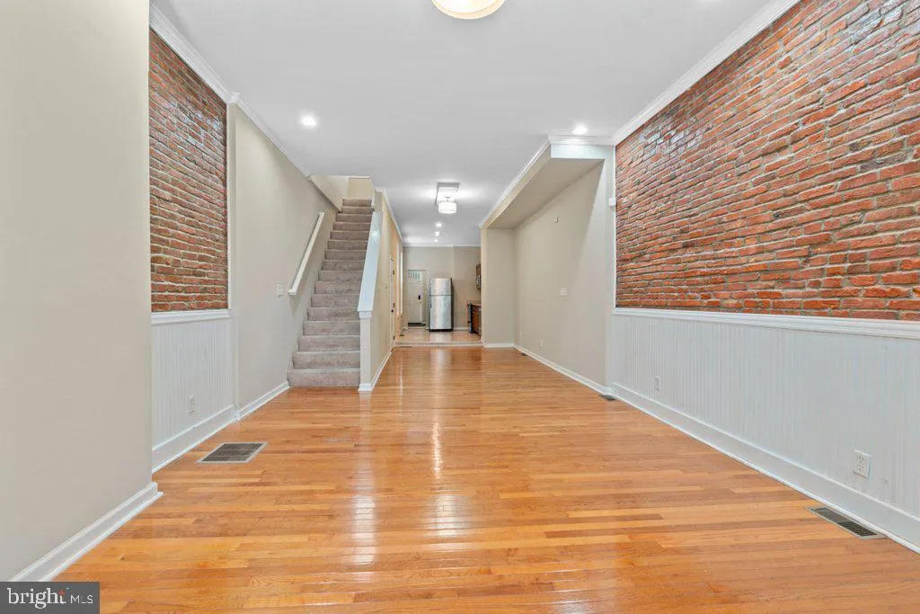 Baltimore, Maryland 21231, United States, 2 Bedrooms Bedrooms, ,3 BathroomsBathrooms,Residential,Pending,127558