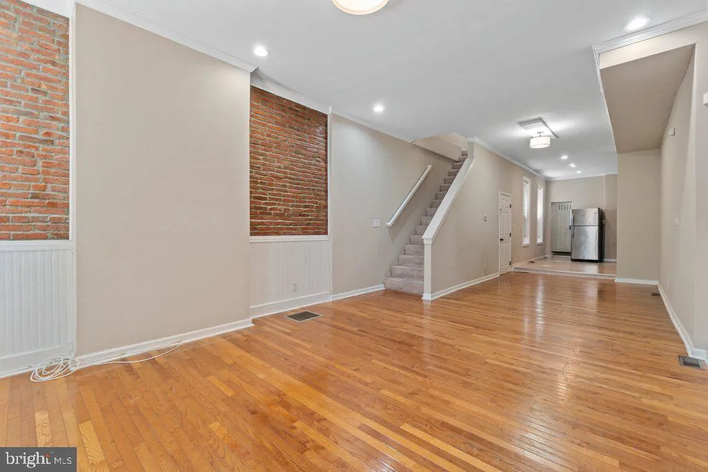 Baltimore, Maryland 21231, United States, 2 Bedrooms Bedrooms, ,3 BathroomsBathrooms,Residential,Pending,127558