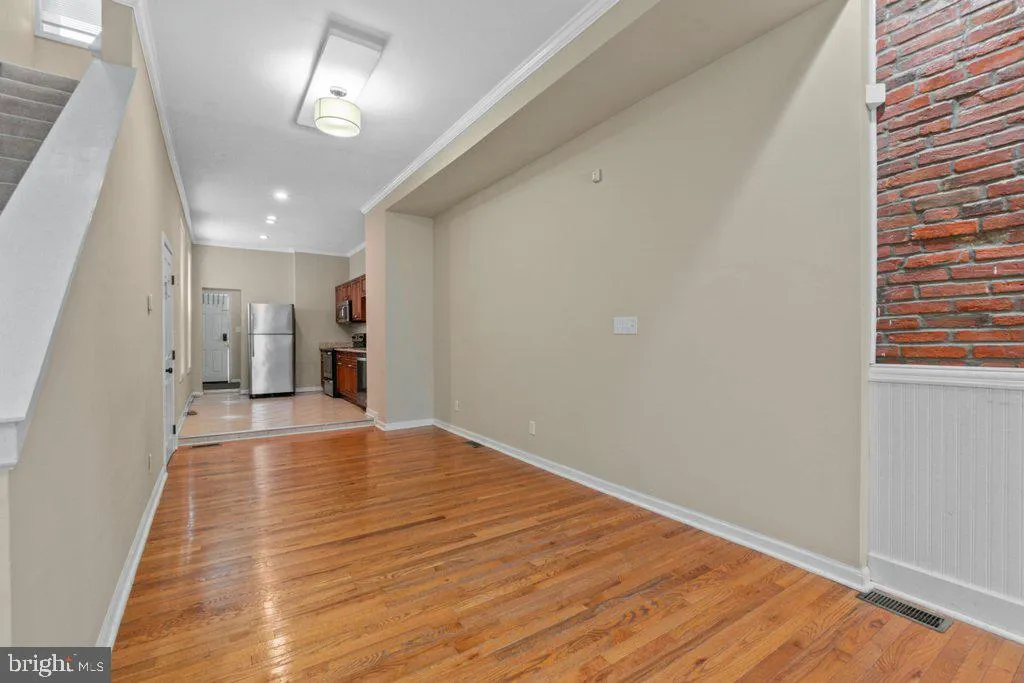 Baltimore, Maryland 21231, United States, 2 Bedrooms Bedrooms, ,3 BathroomsBathrooms,Residential,Pending,127558