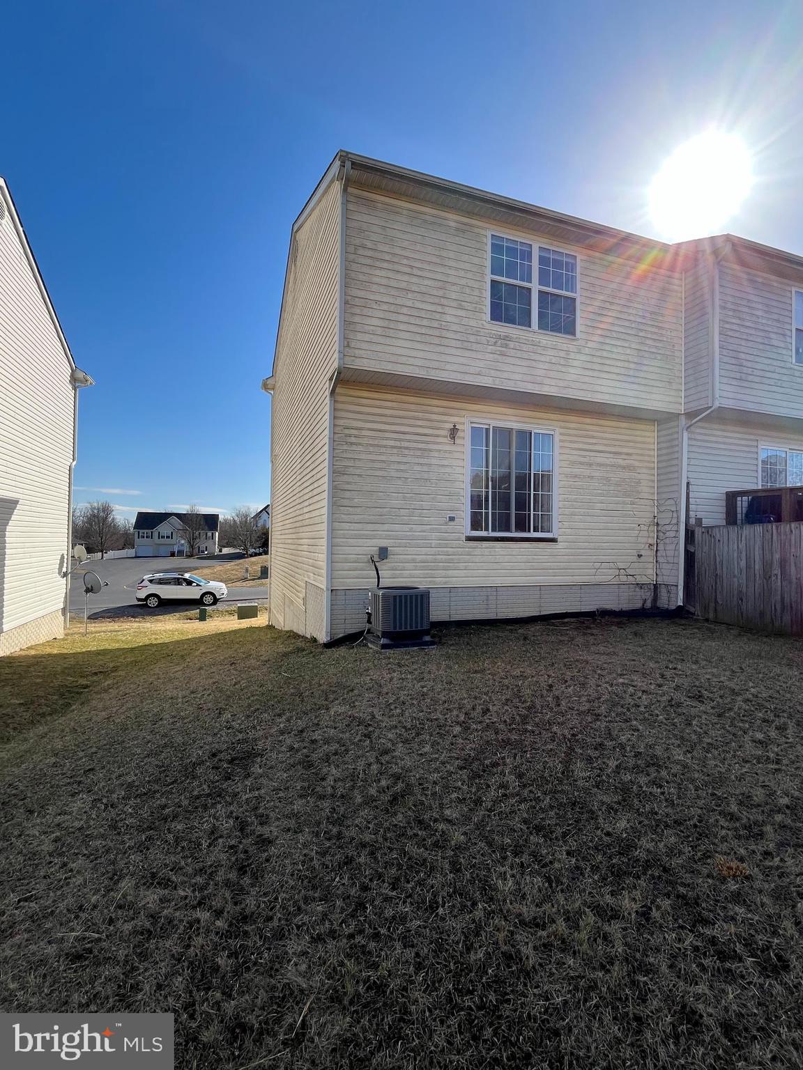 MILLS FARM - Residential