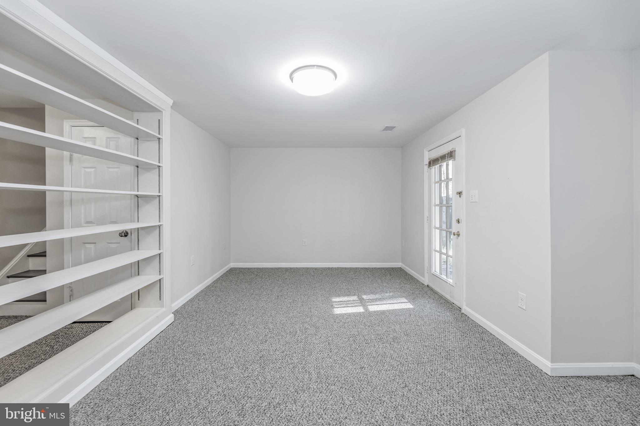 MONCLAIR - Residential