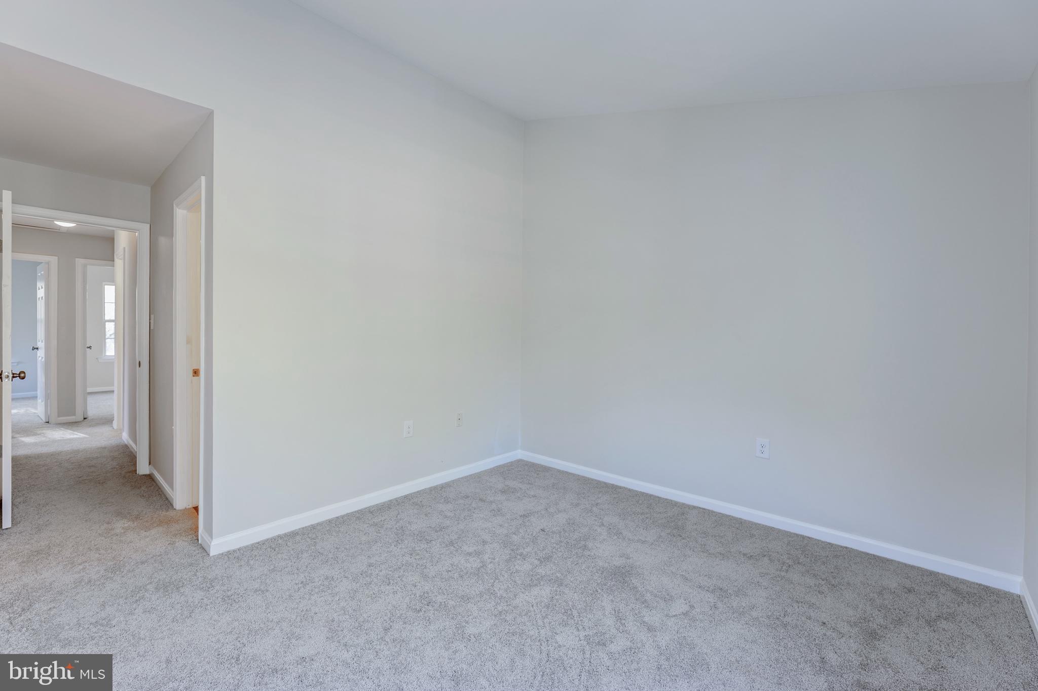 MONCLAIR - Residential