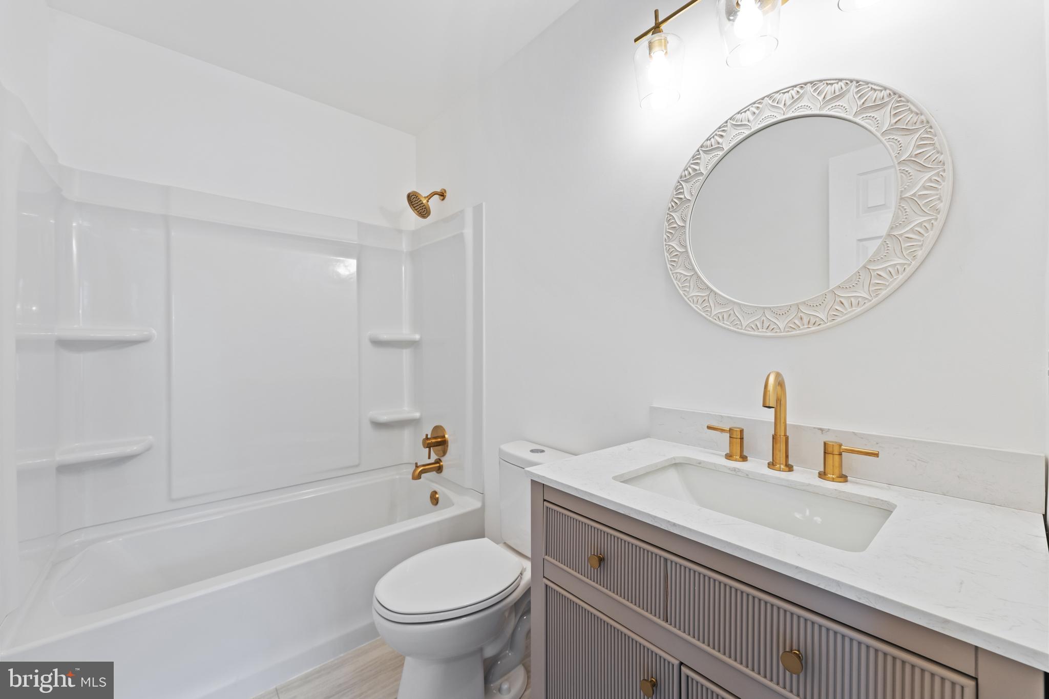 MONCLAIR - Residential