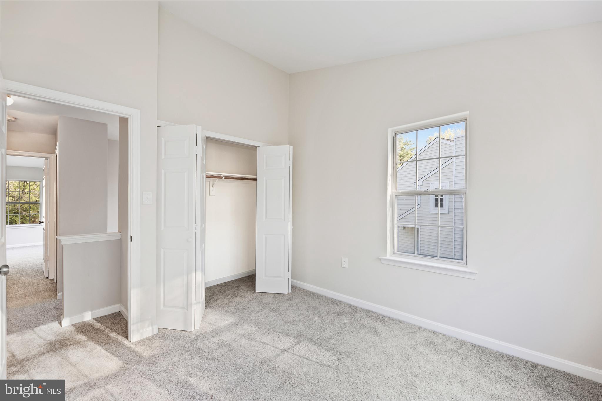 MONCLAIR - Residential