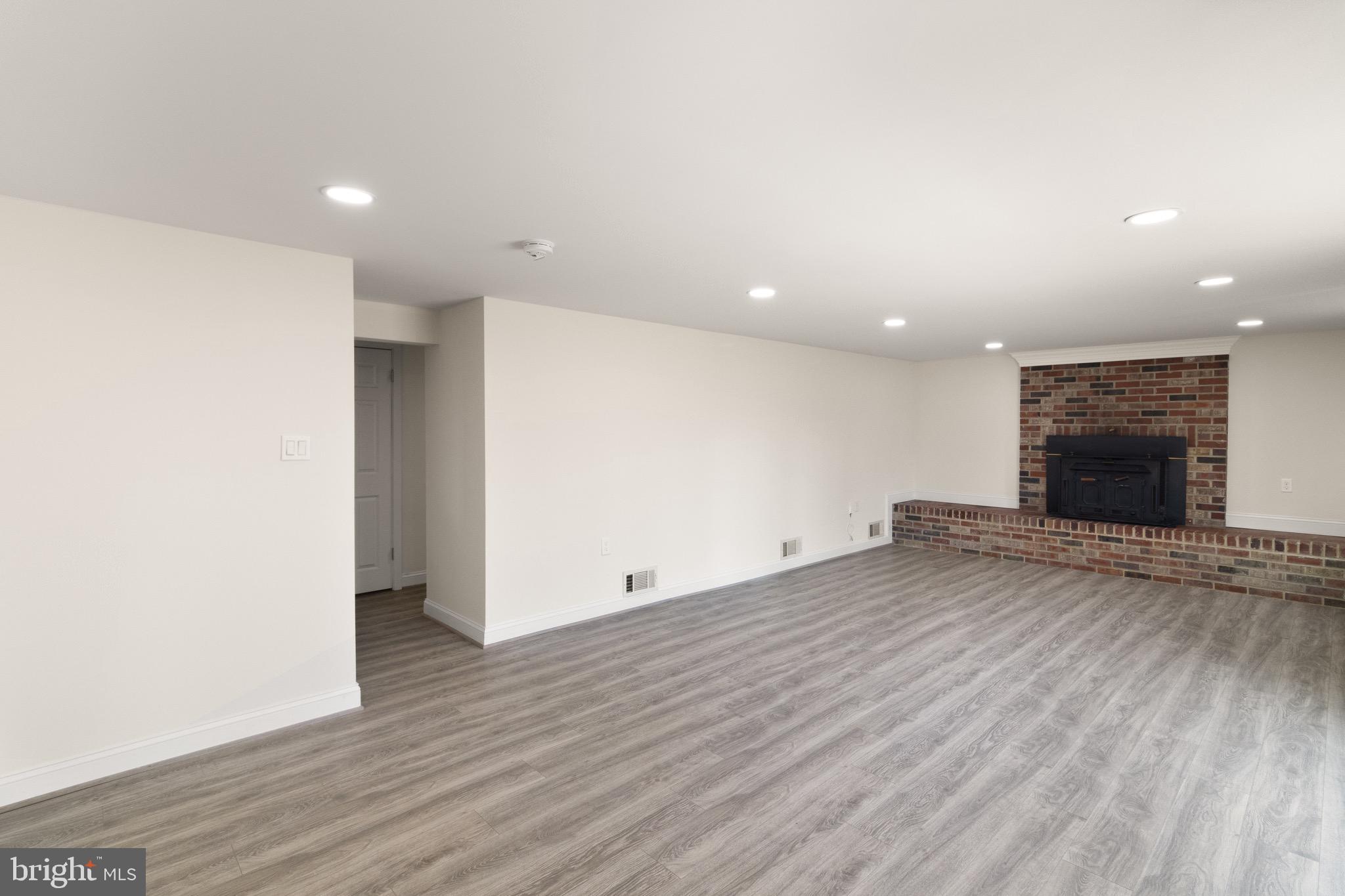 WESTCHESTER ESTATES - Residential