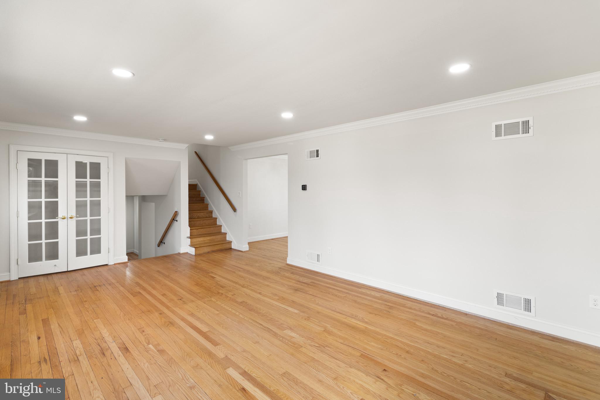 WESTCHESTER ESTATES - Residential